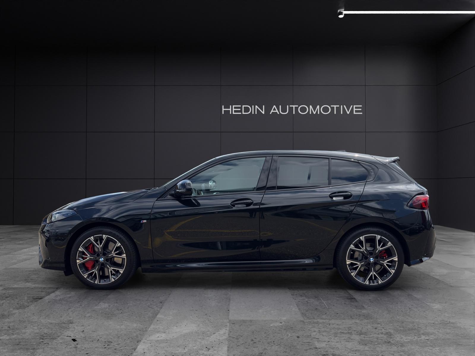 BMW 120i-image-2