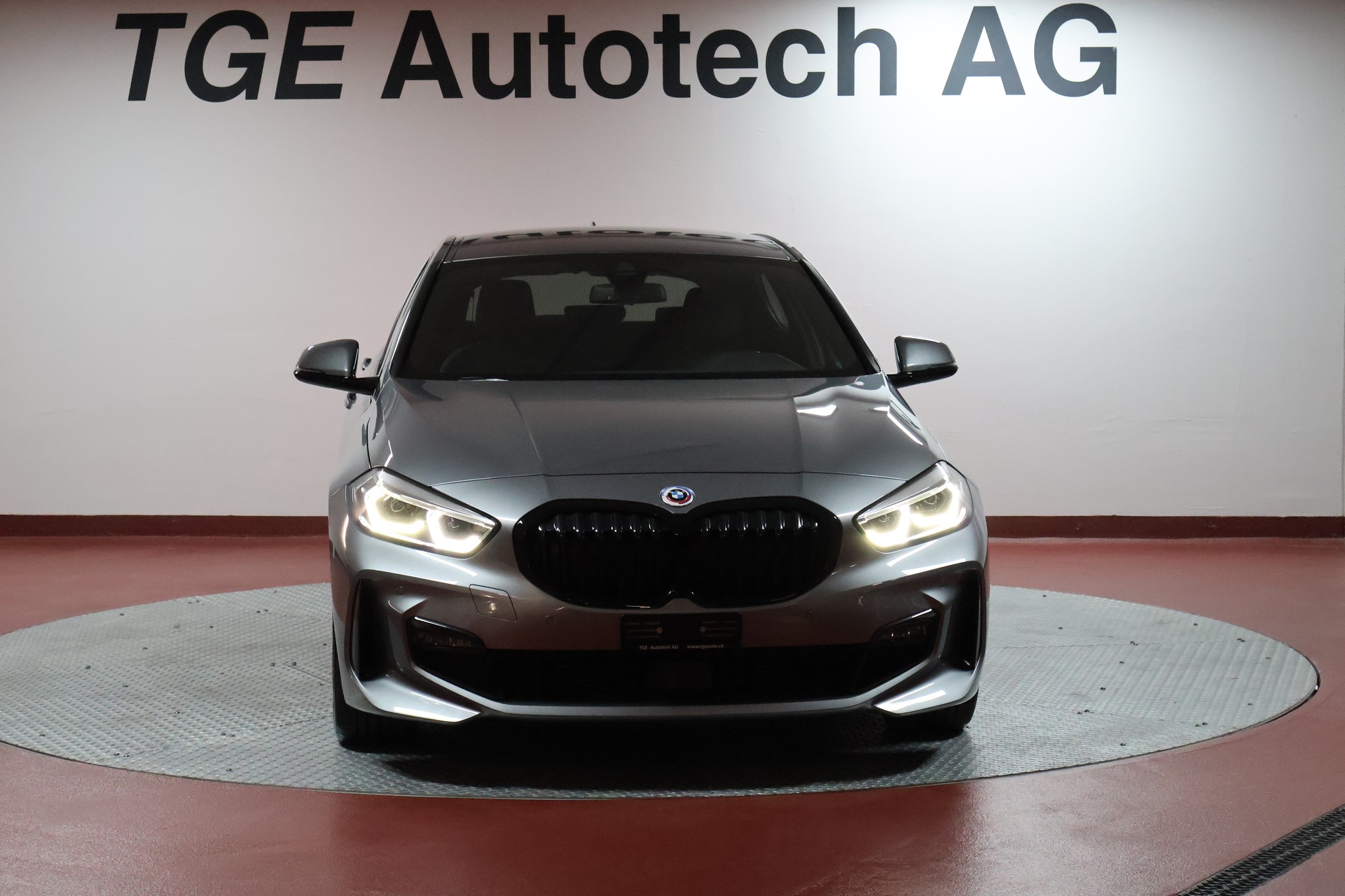 BMW 120d Steptronic M Sport-image-1