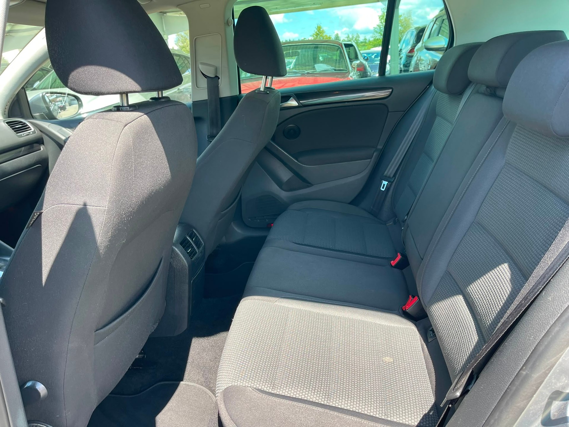 VW Golf Variant 1.4 TSI Comfortline DSG-image-10