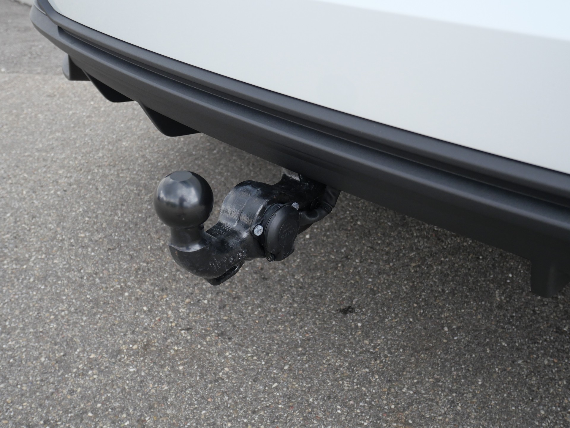 AUDI Q3 40 TFSI S line quattro S-tronic *CH-Auto, 5 J. Garantie, 360°-Kamera, 8-fach Alu, AHK -2'000kg*-image-8