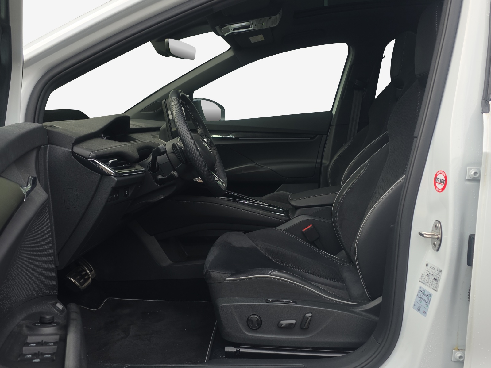 SKODA Enyaq iV 80x SportLine-image-8