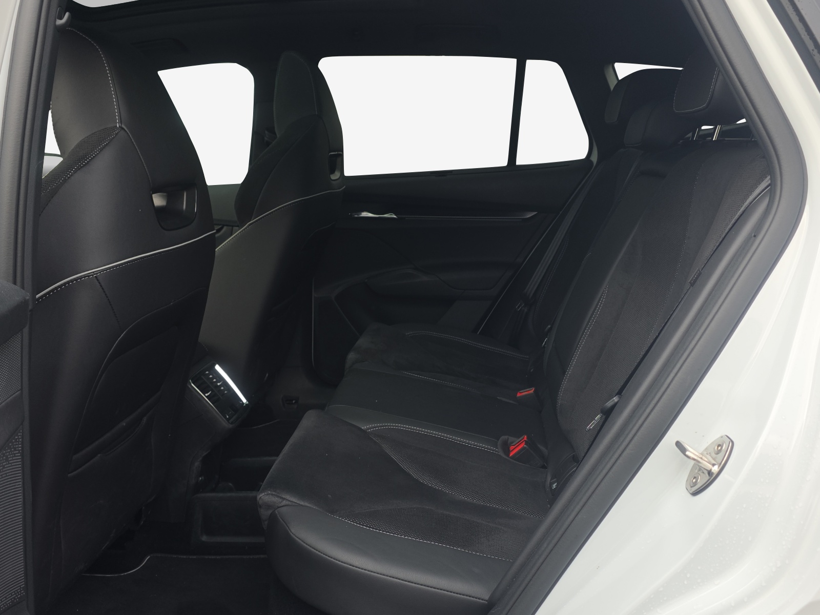 SKODA Enyaq iV 80x SportLine-image-12