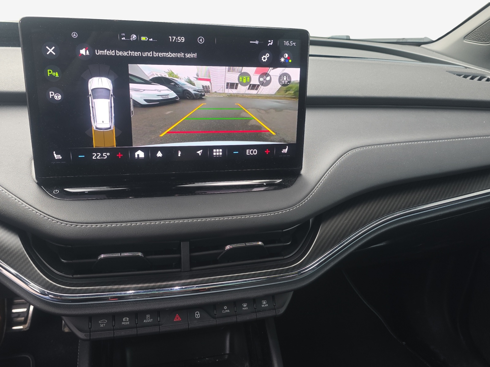 SKODA Enyaq iV 80x SportLine-image-11
