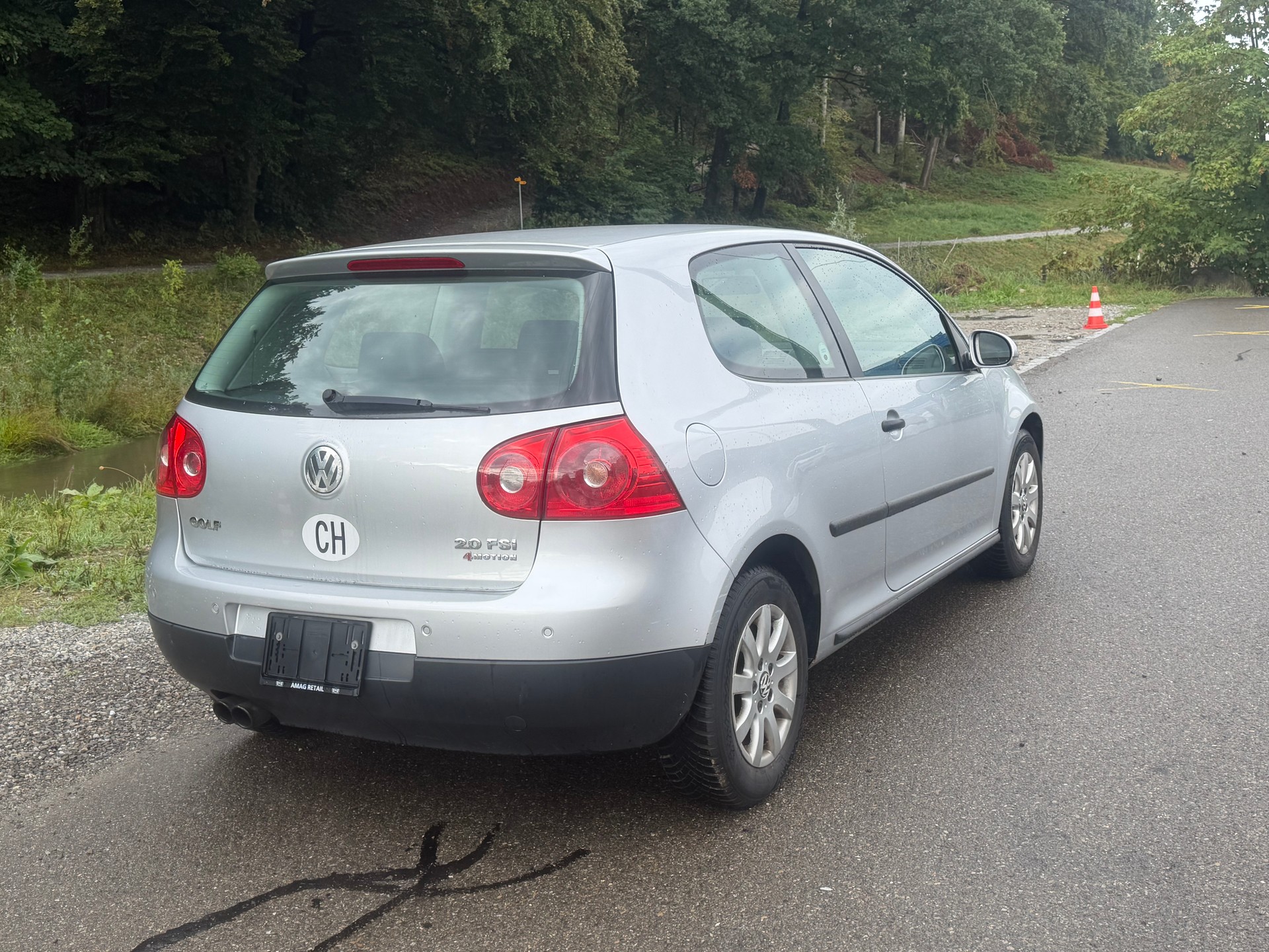 VW Golf 2.0 FSI Sportline 4Motion-image-3
