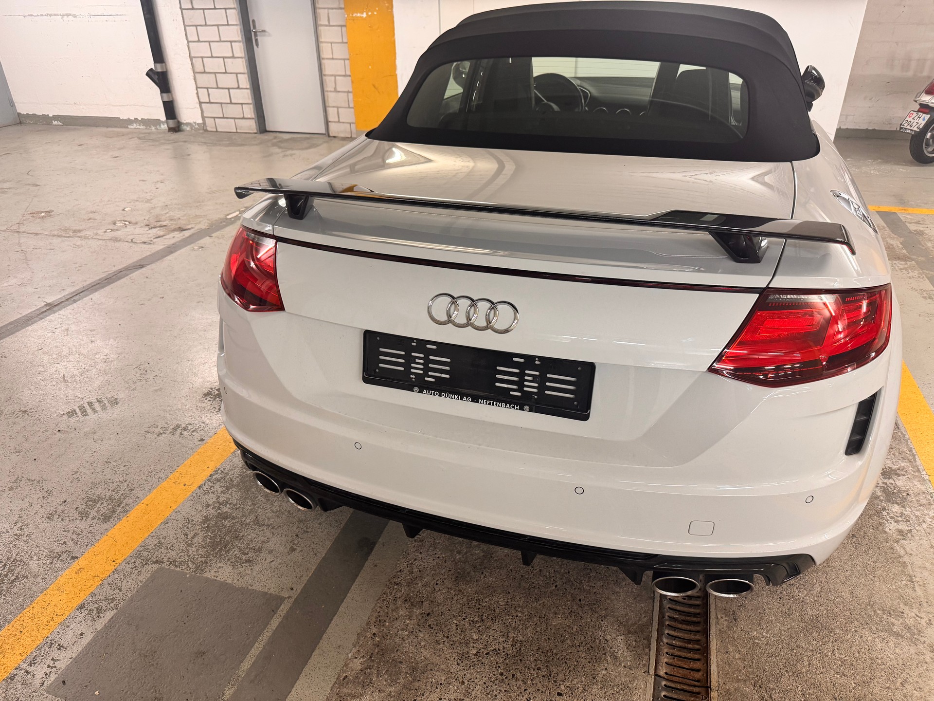 AUDI TTS-image-2