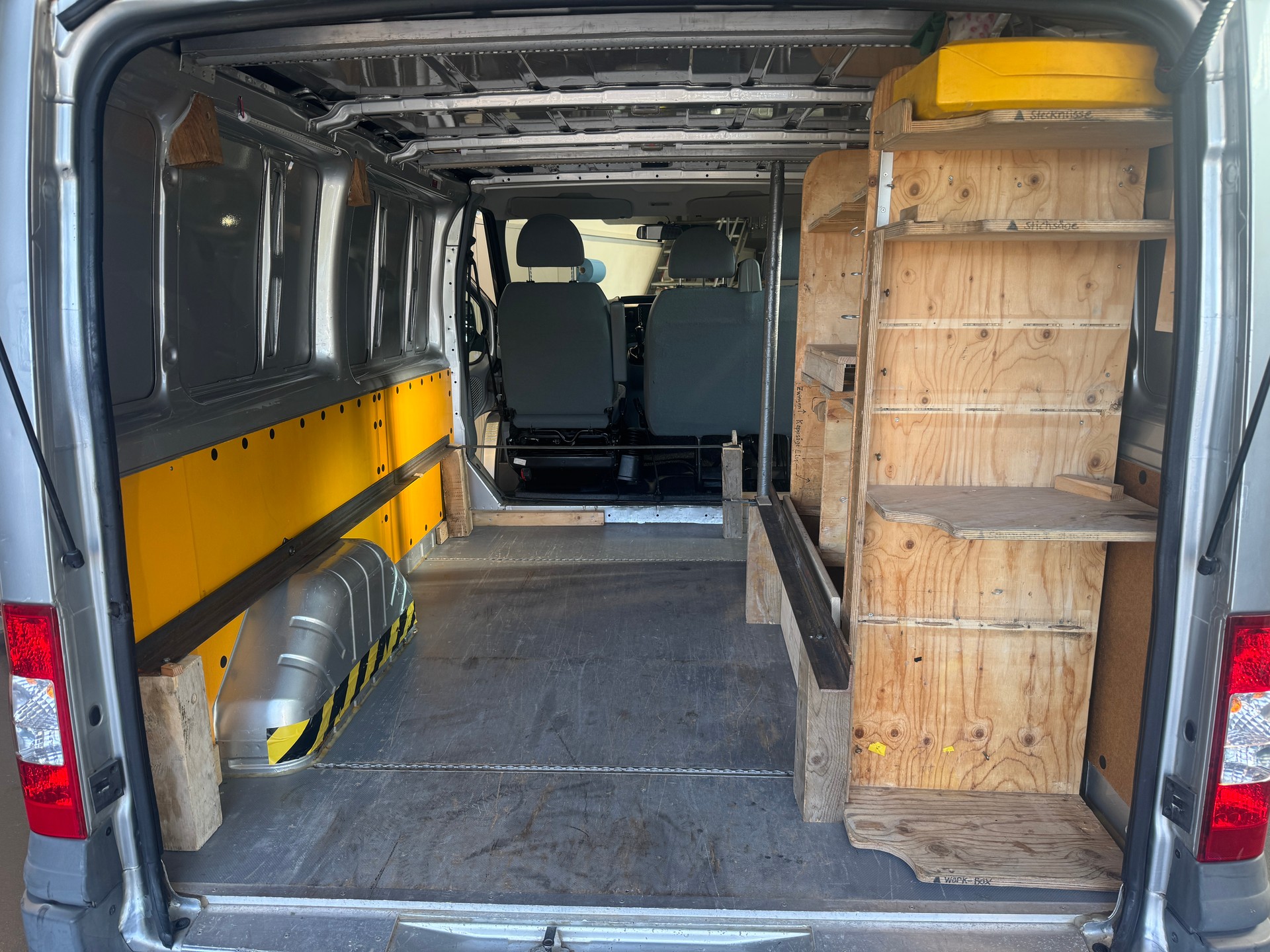 FORD Transit 2.2TDCi 260S Level 3-image-6