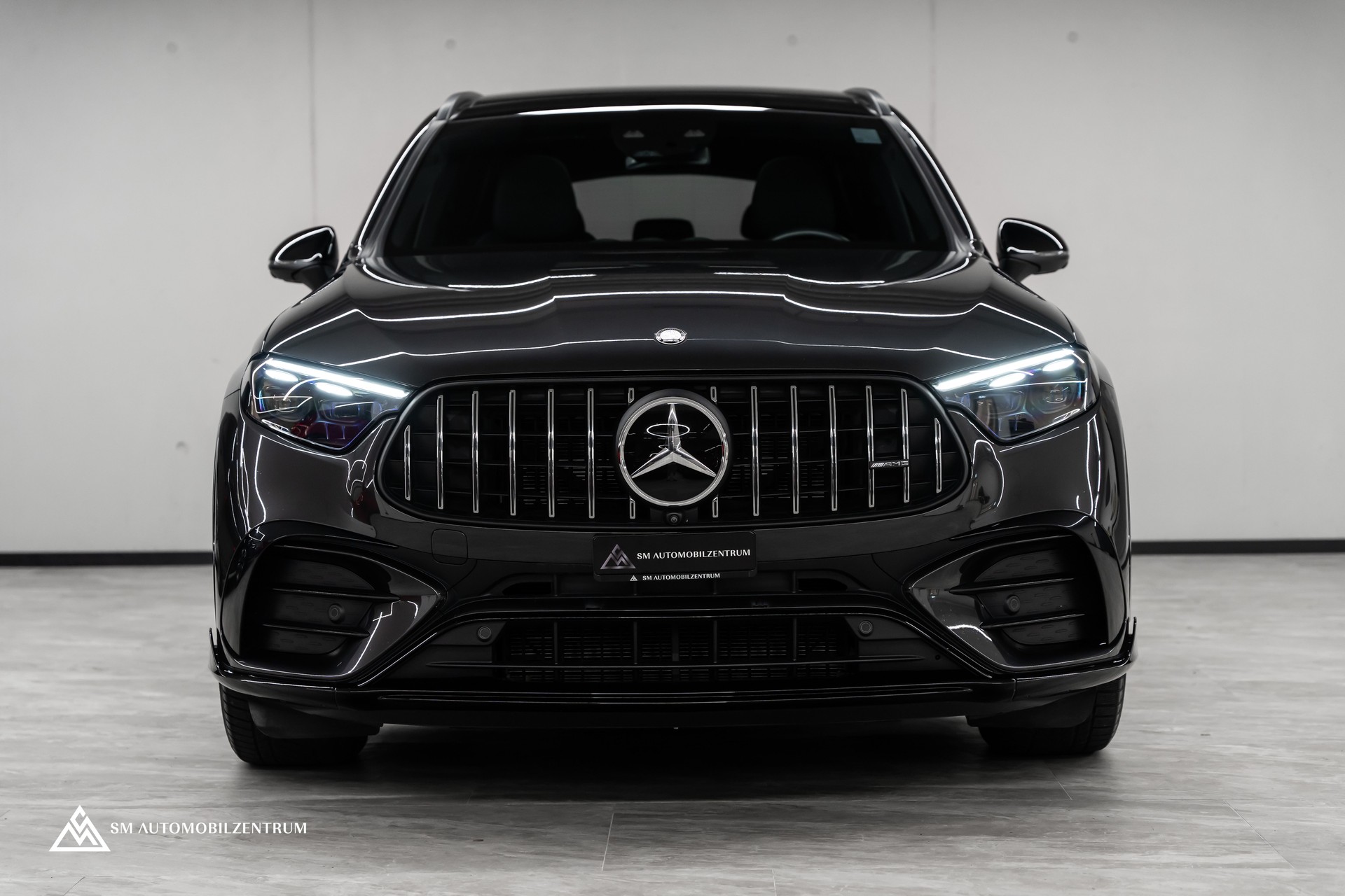MERCEDES-BENZ GLC 63 AMG S E Performance Executive Edition / Aero / Panorama / 360° / Head-Up / Burmester-showroom-element-1