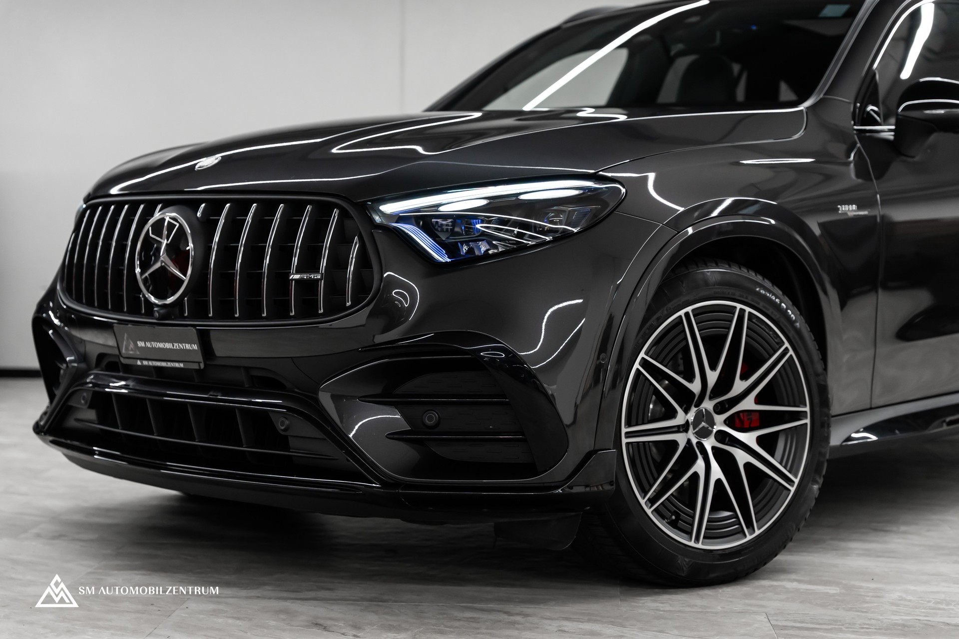 MERCEDES-BENZ GLC 63 AMG S E Performance Executive Edition / Aero / Panorama / 360° / Head-Up / Burmester-showroom-element-3