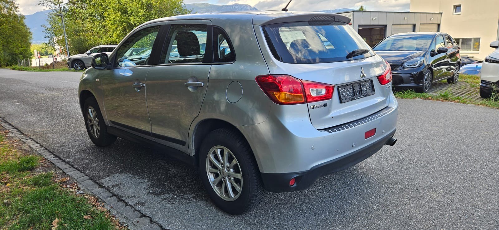 MITSUBISHI ASX 1.6 Super Jubilé 2WD-image-2