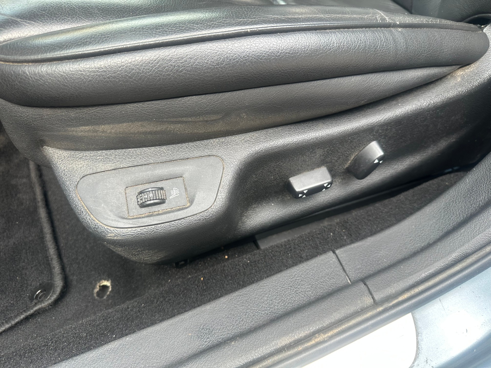 PEUGEOT 407 2.0 HDI SV Executive-image-8