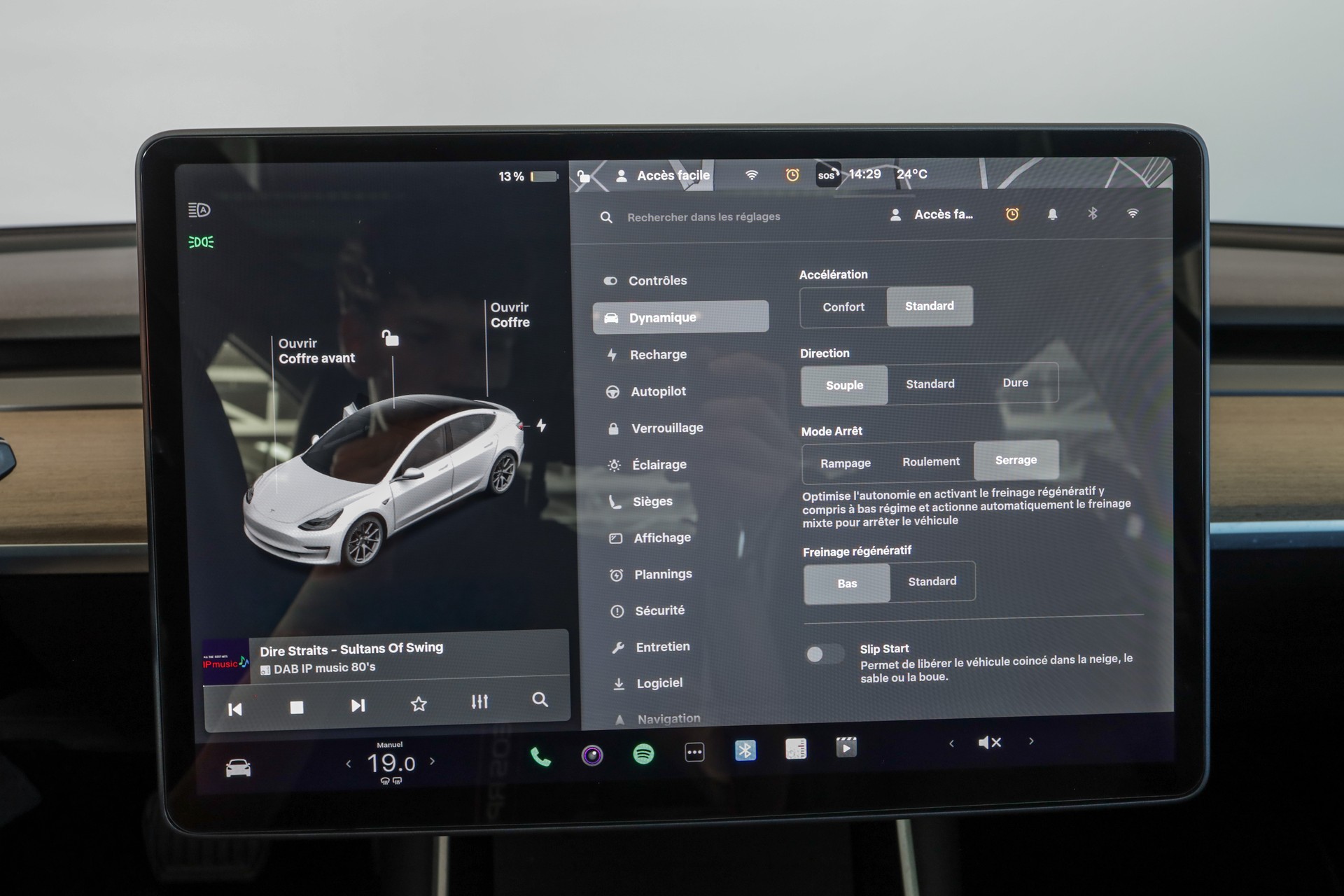 TESLA Model 3-image-12
