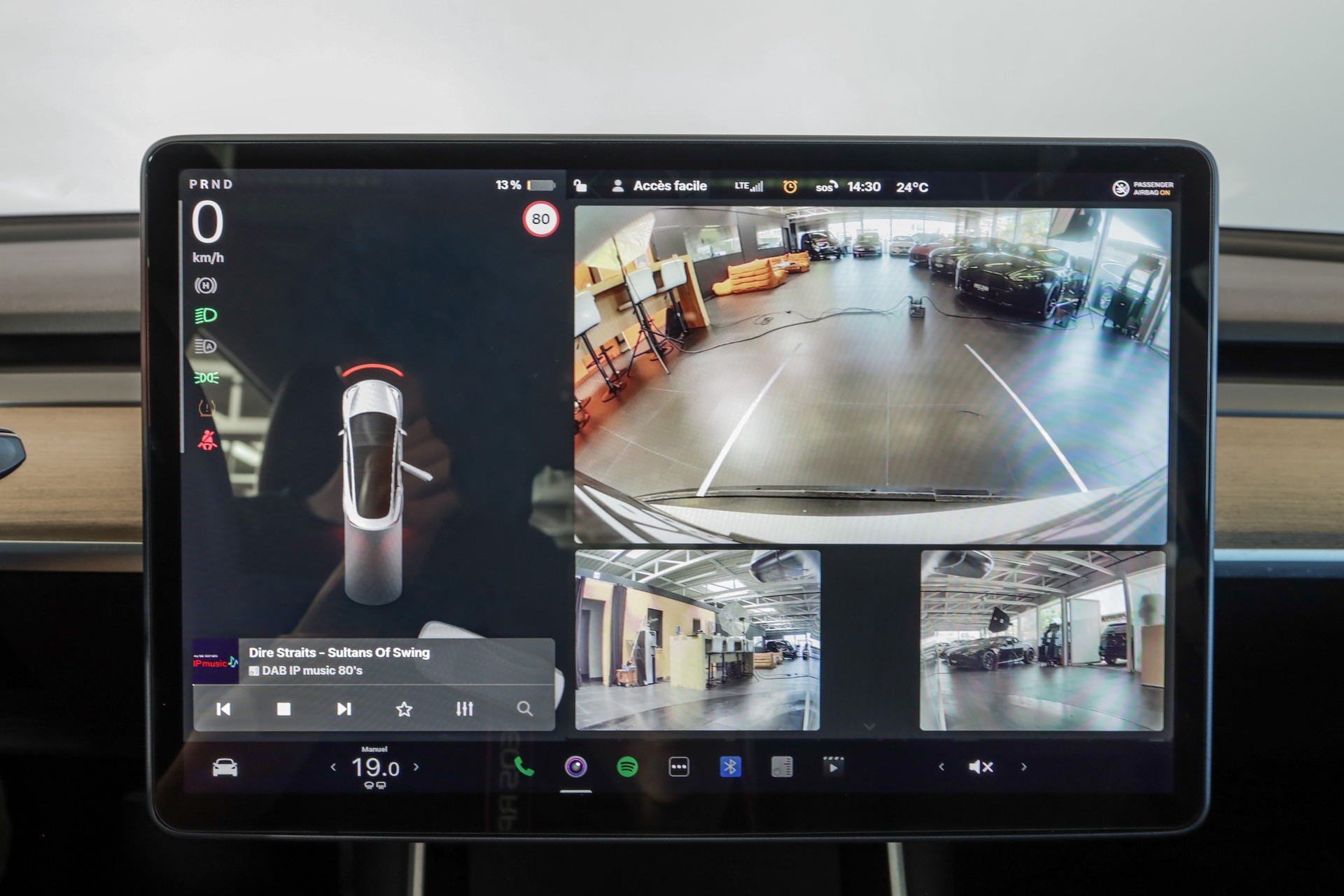 TESLA Model 3-image-13