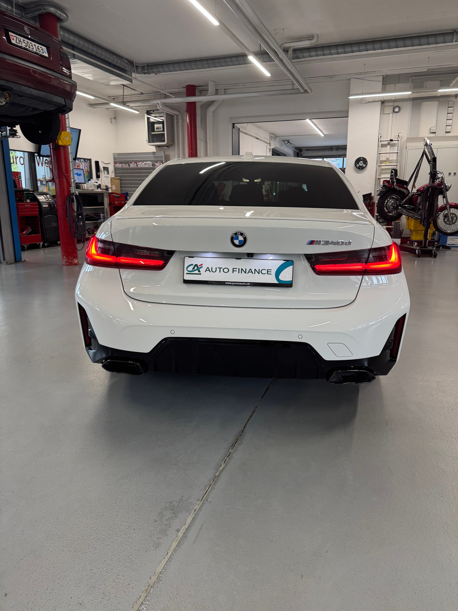 BMW M340d xDrive 48V Steptronic-image-3