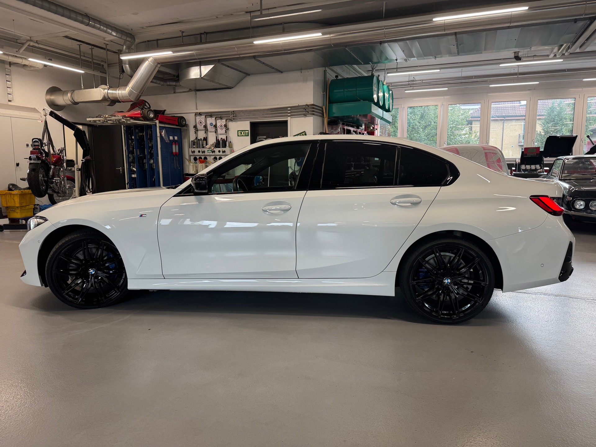 BMW M340d xDrive 48V Steptronic-image-6