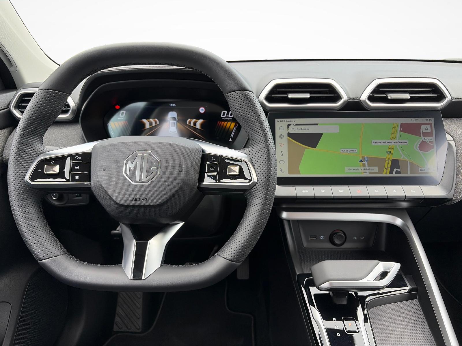 MG ZS 1.5 Hybrid+ Comfort-image-12