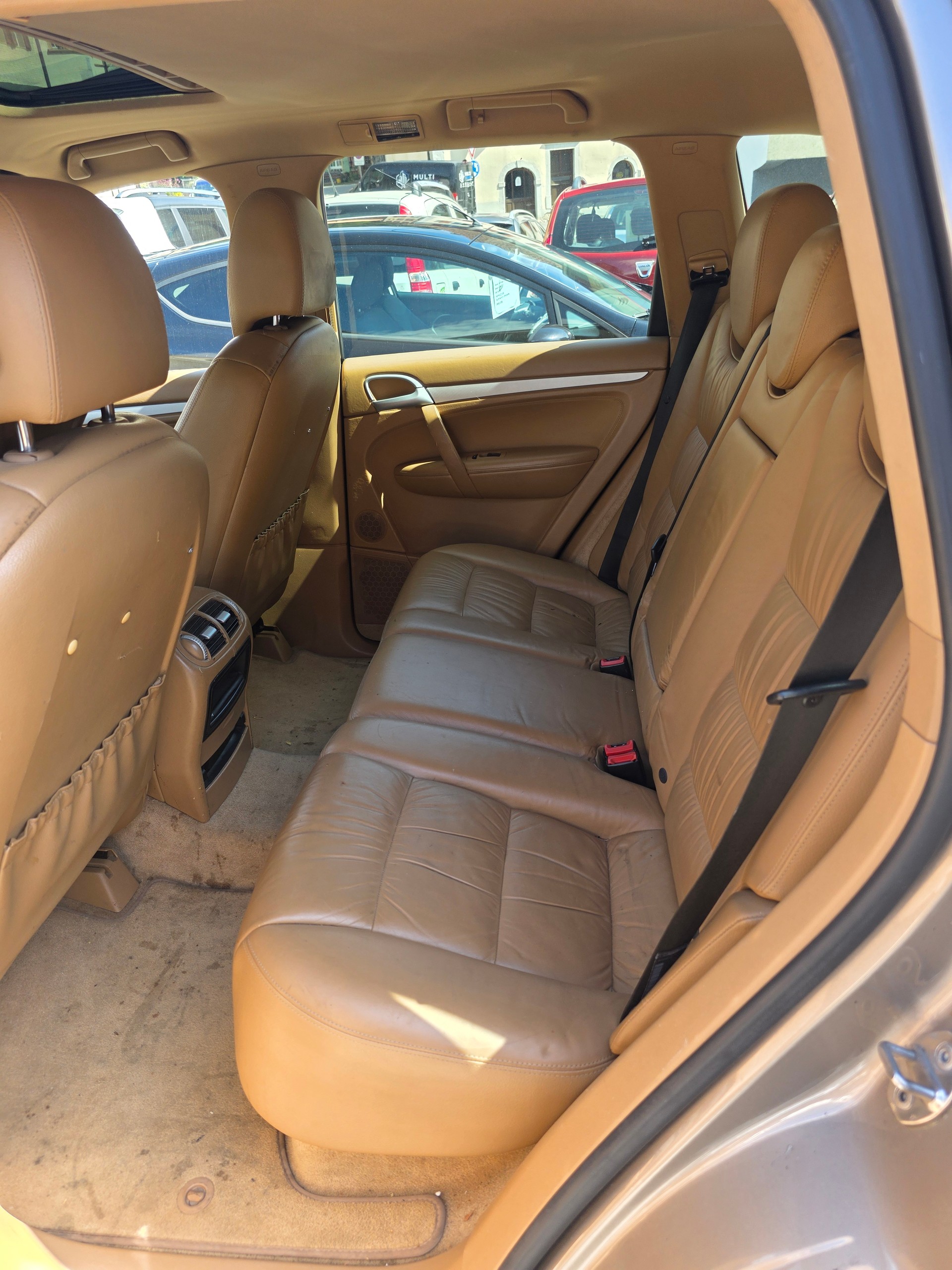 PORSCHE Cayenne S-image-10