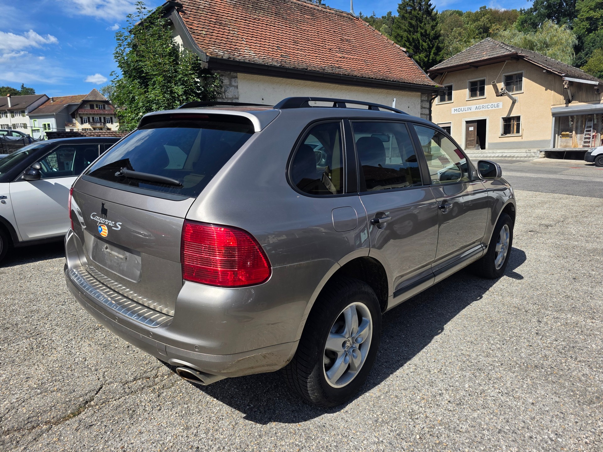 PORSCHE Cayenne S-image-3
