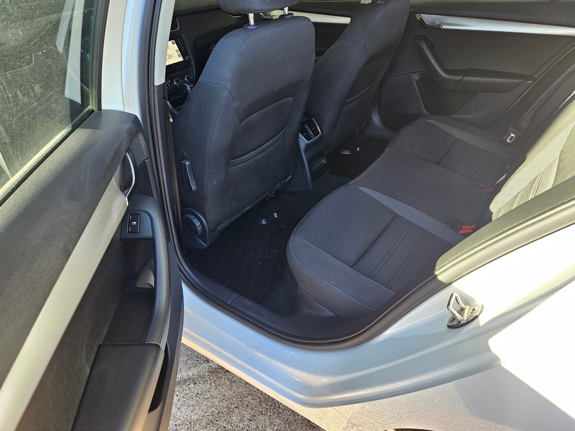 SKODA Octavia 1.5 G-tec Style CNG-image-9