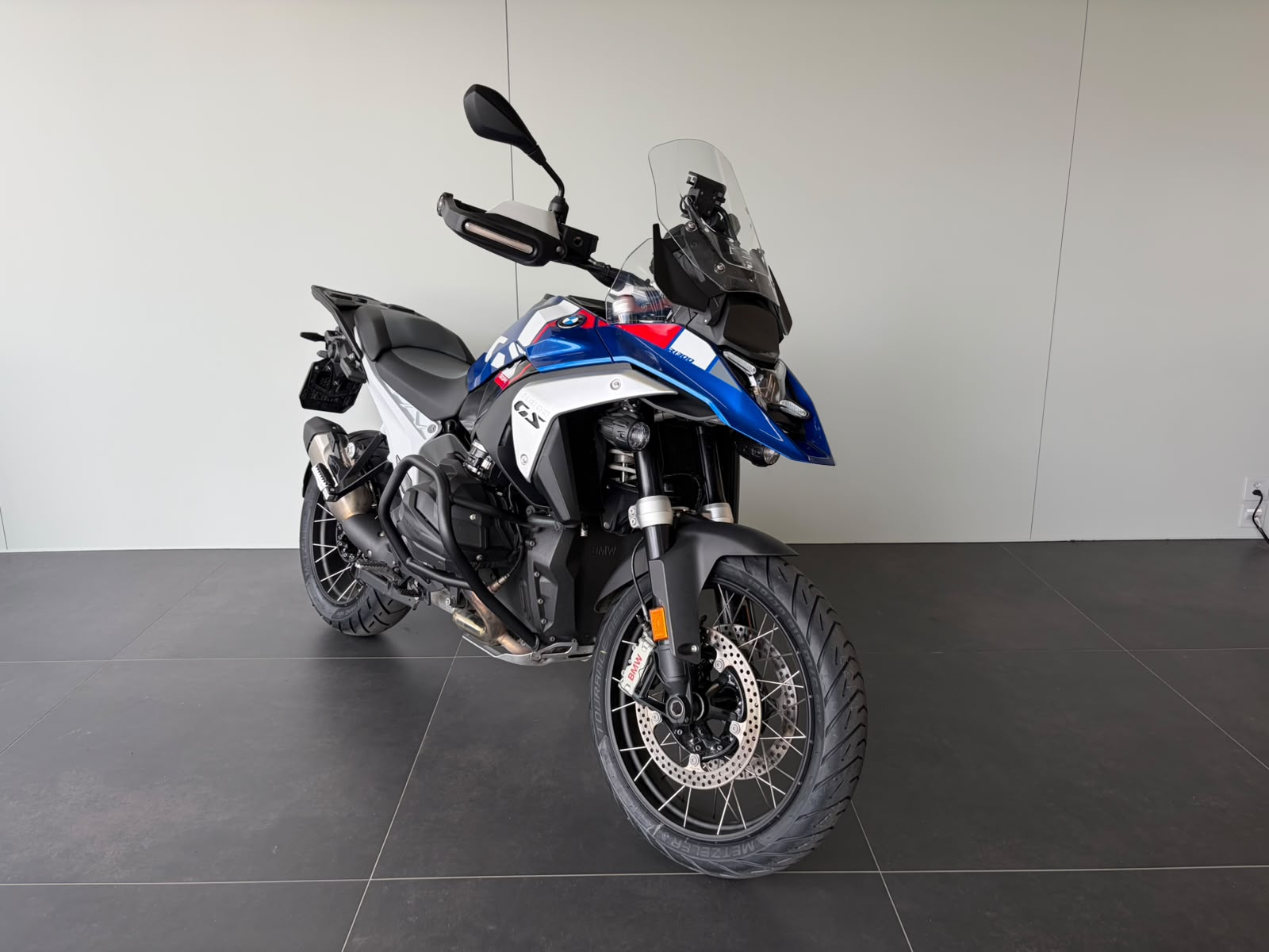BMW R 1300 GS-showroom-element-1