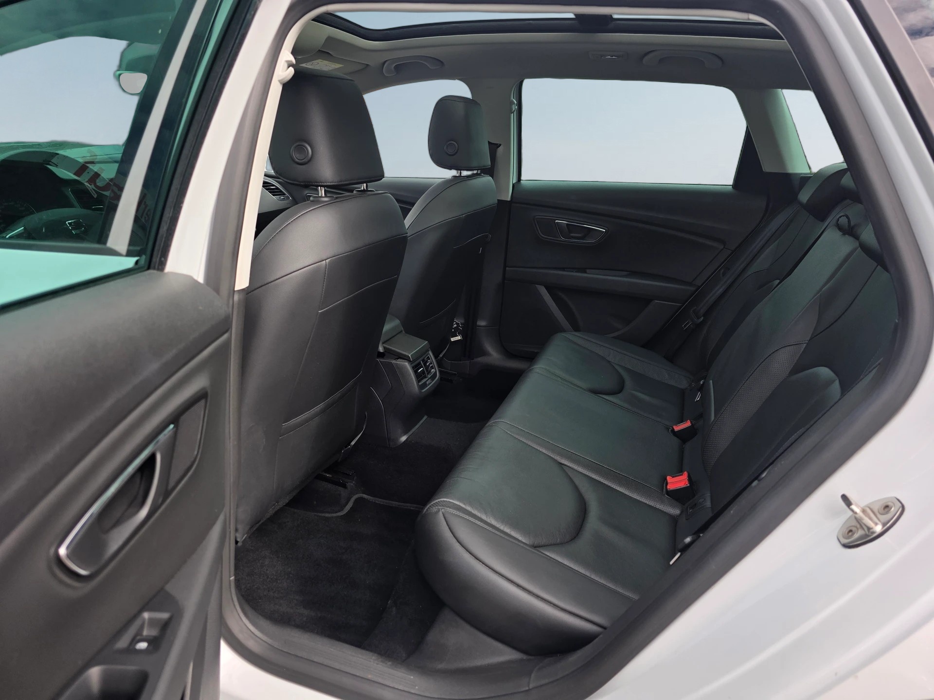 SEAT Leon ST 1.8 TSI X-Perience 4Drive DSG-image-17