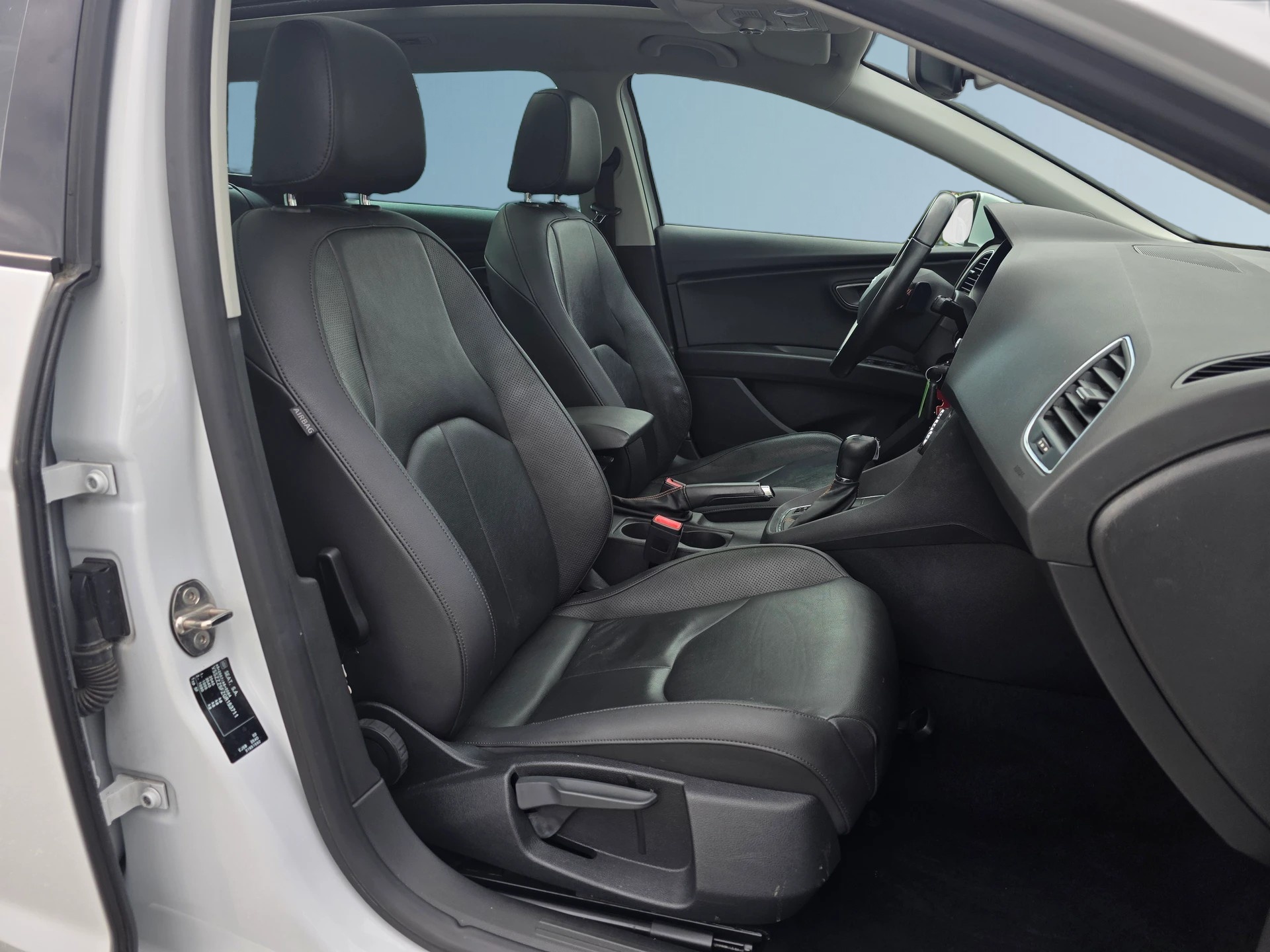SEAT Leon ST 1.8 TSI X-Perience 4Drive DSG-image-11