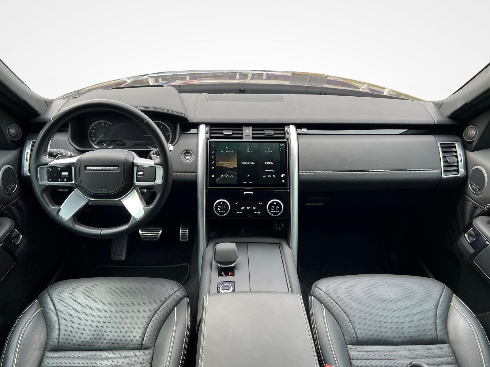 LAND ROVER Discovery 3.0 D I6 300 R-Dynamic HSE-image-8