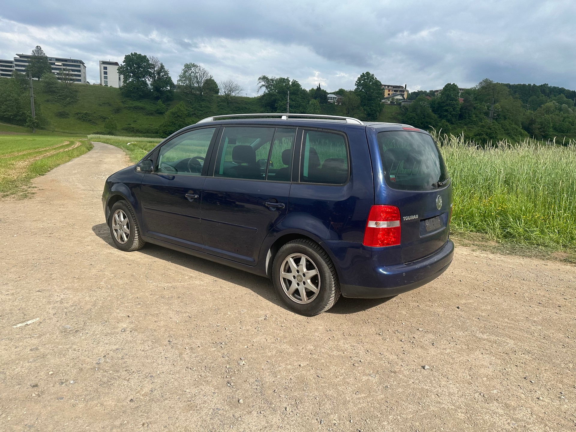 VW Touran 2.0 FSI Highline-image-7