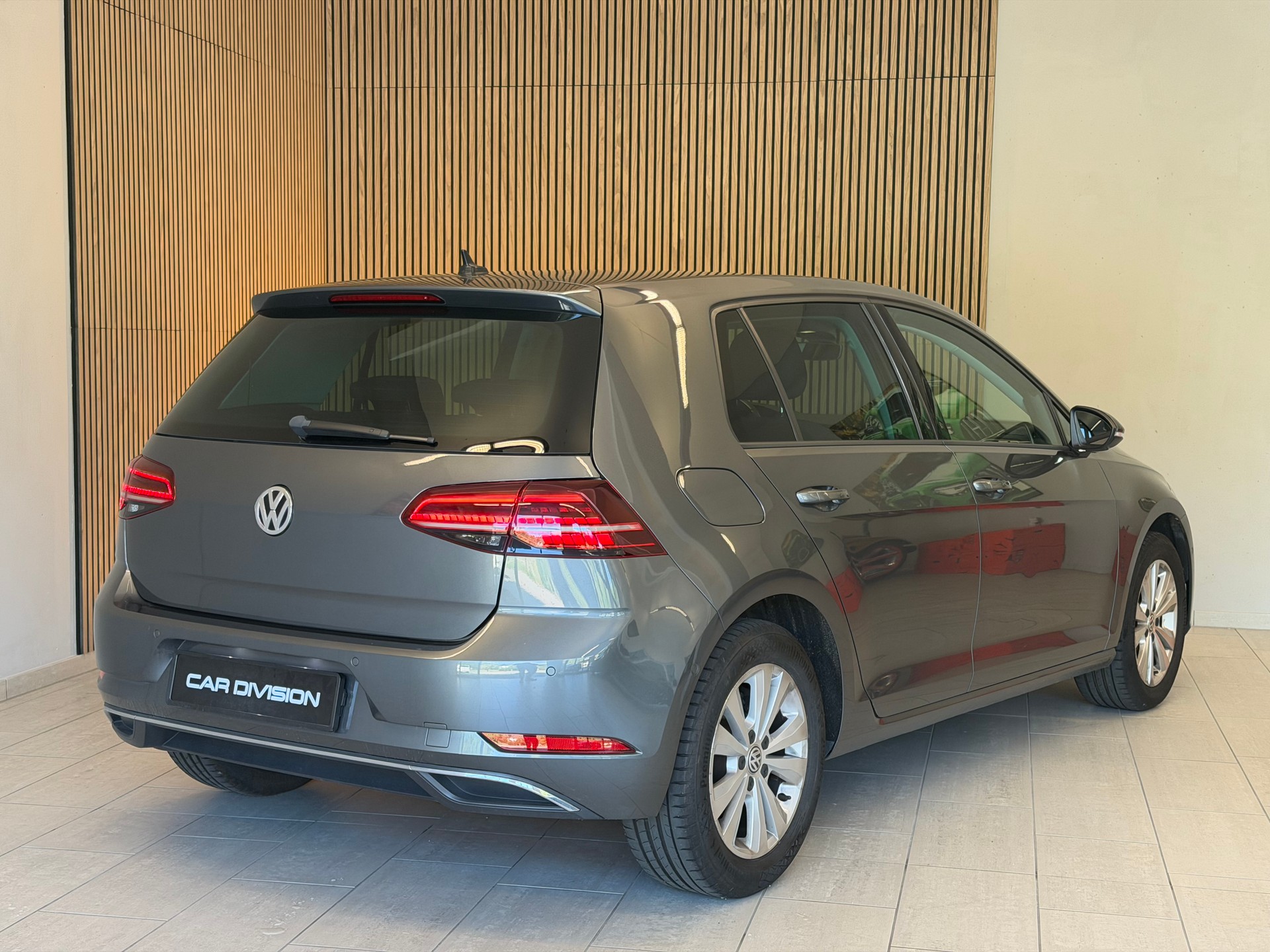 VW Golf 1.0 TSI Comfortline DSG-image-6