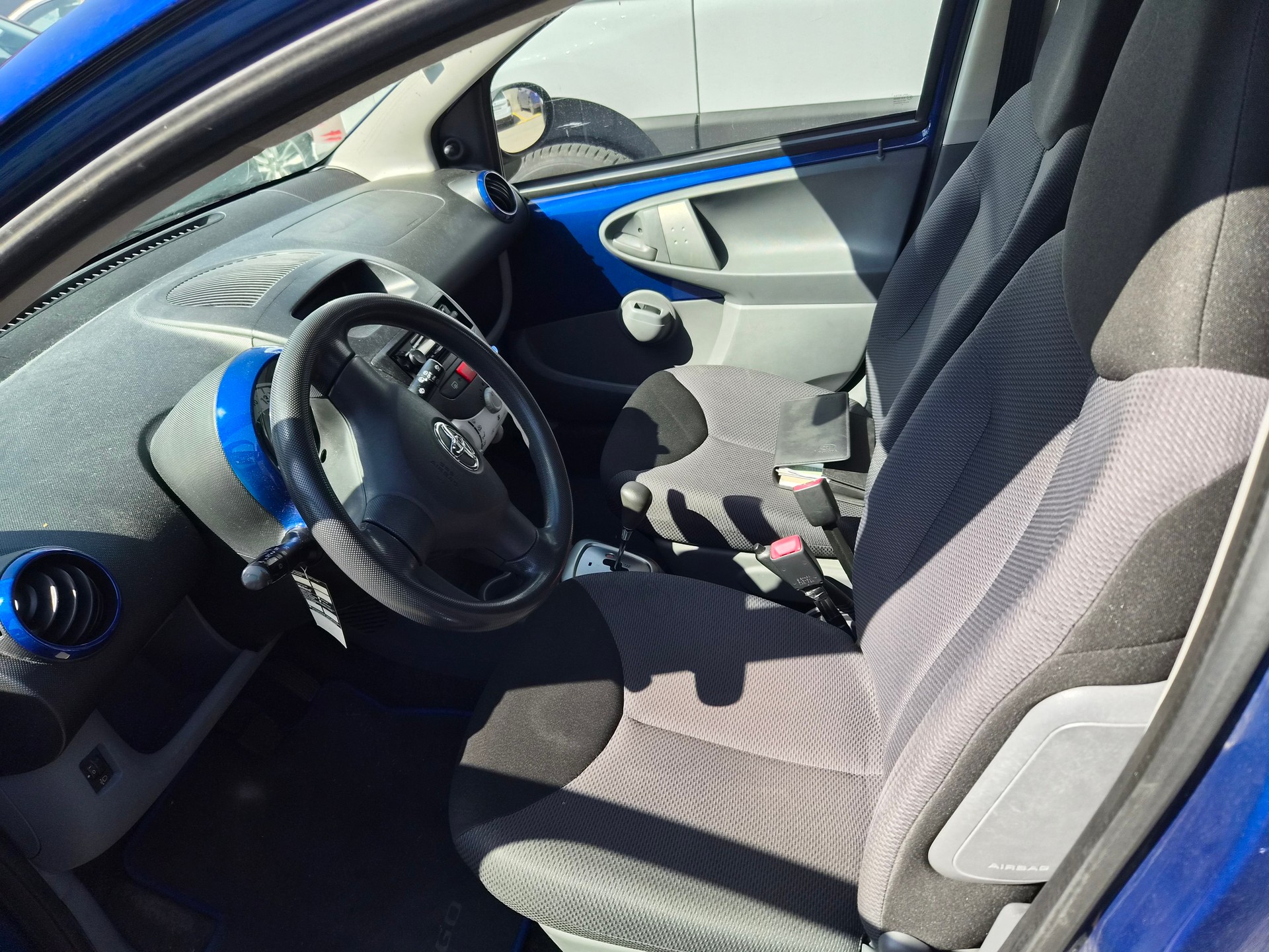 TOYOTA Aygo 1.0 blue MultiMode-image-4