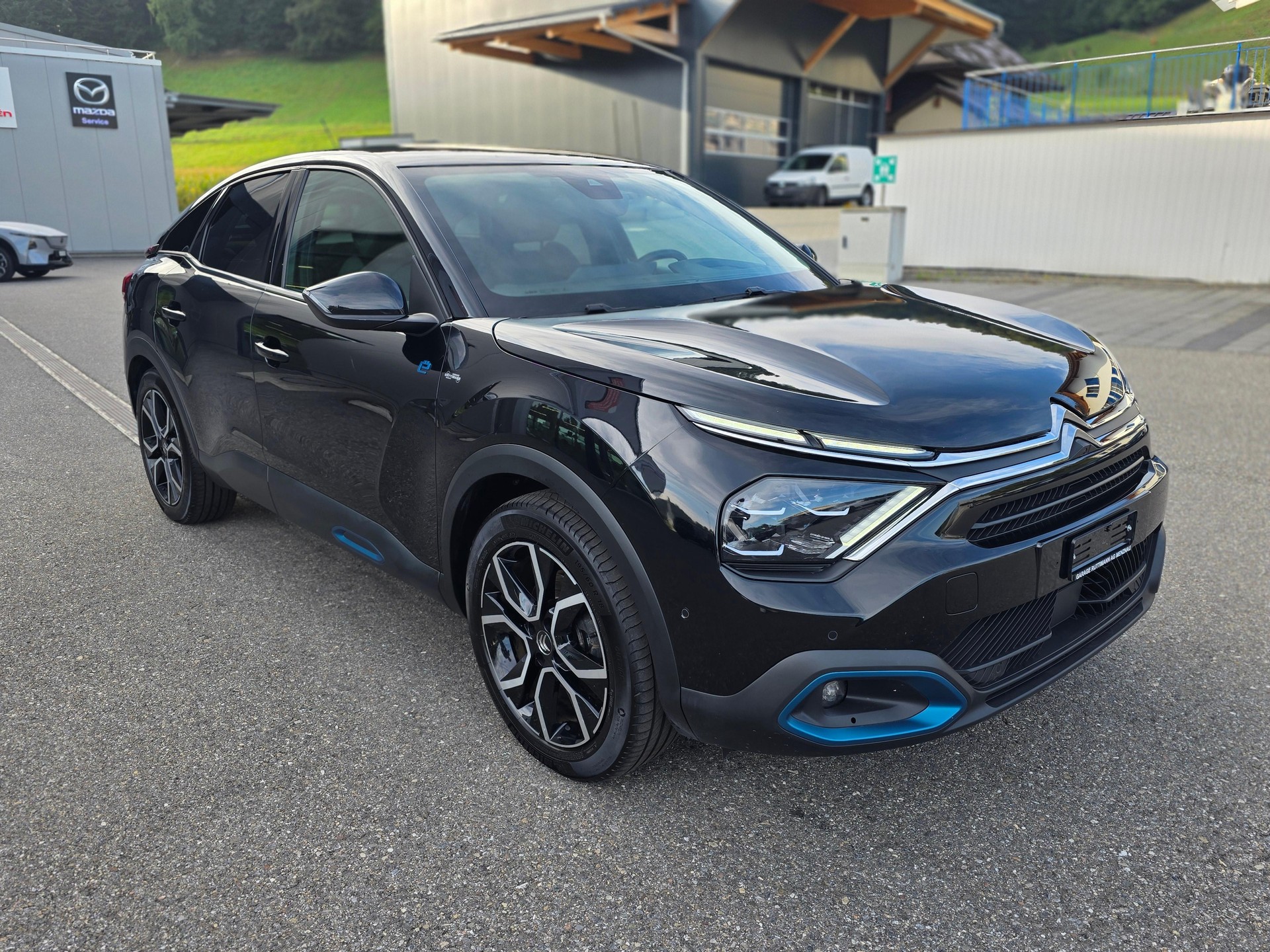 CITROEN Citroën e-C4 Shine-image-6