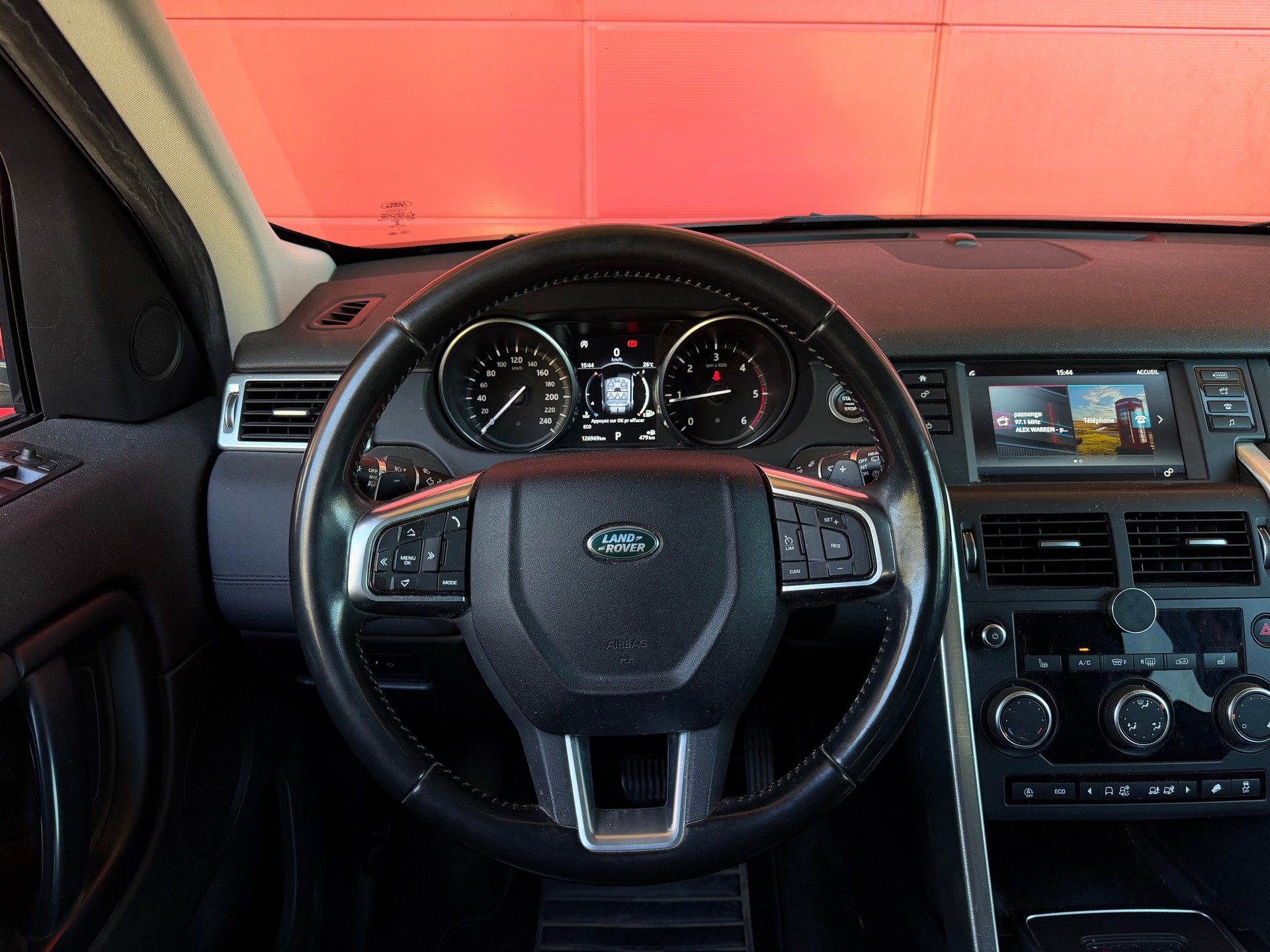 LAND ROVER Discovery Sport 2.0 TD4 SE AT9 *CH-Fahrzeug*-image-8