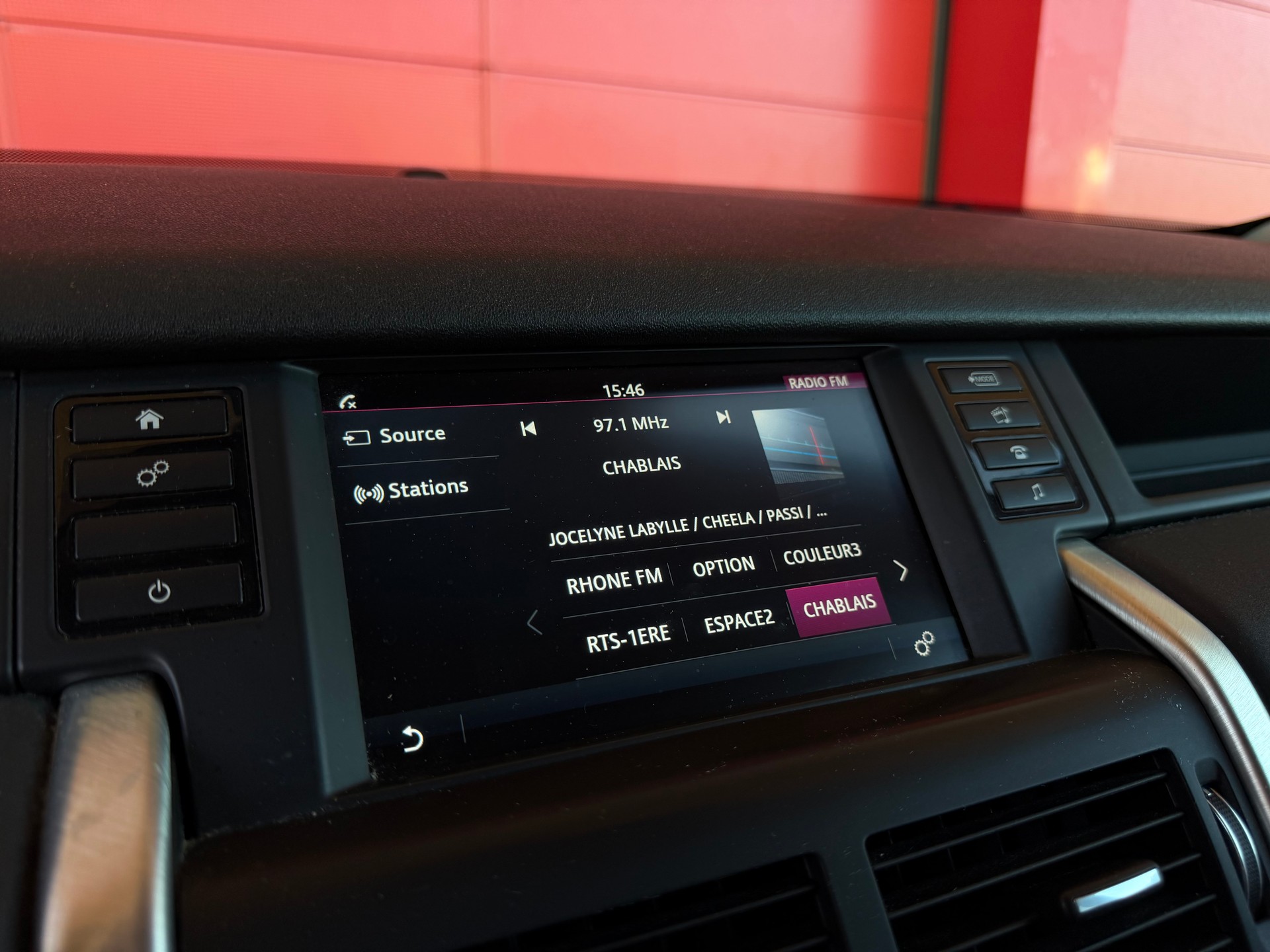 LAND ROVER Discovery Sport 2.0 TD4 SE AT9 *CH-Fahrzeug*-image-15