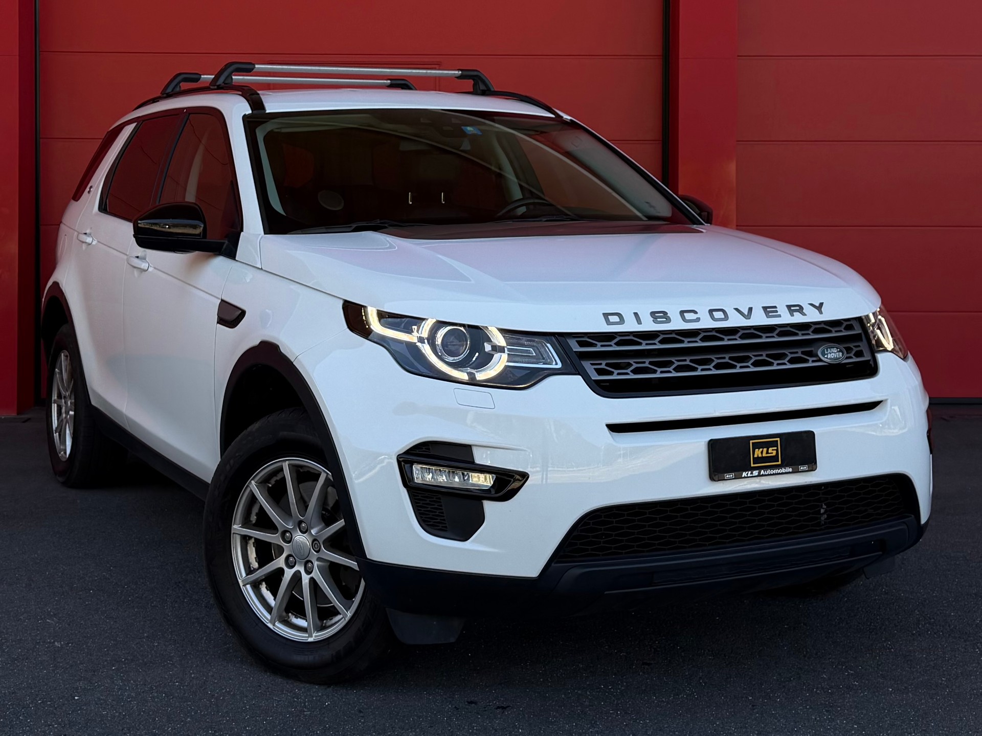 LAND ROVER Discovery Sport 2.0 TD4 SE AT9 *CH-Fahrzeug*-image-0
