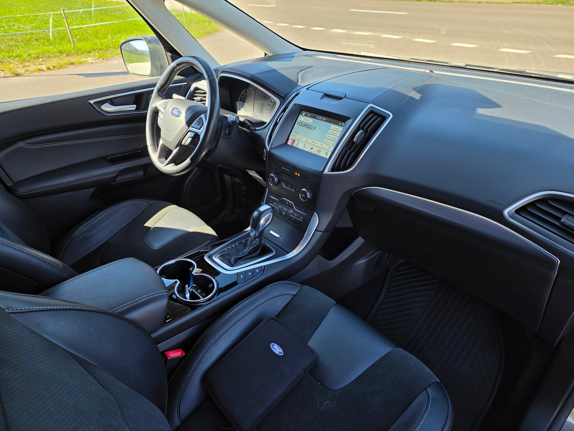 FORD Galaxy 2.0 TDCi Trend AWD PowerShift-image-9