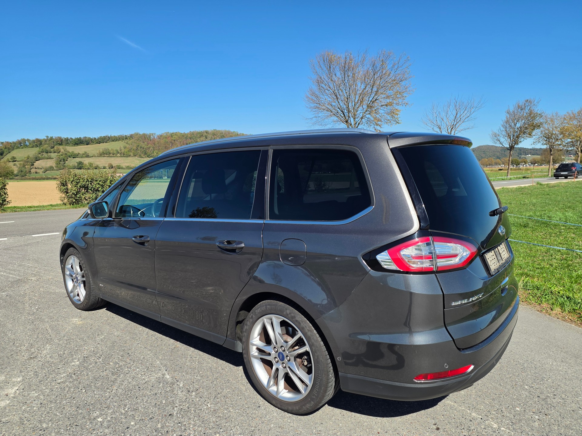 FORD Galaxy 2.0 TDCi Trend AWD PowerShift-image-2