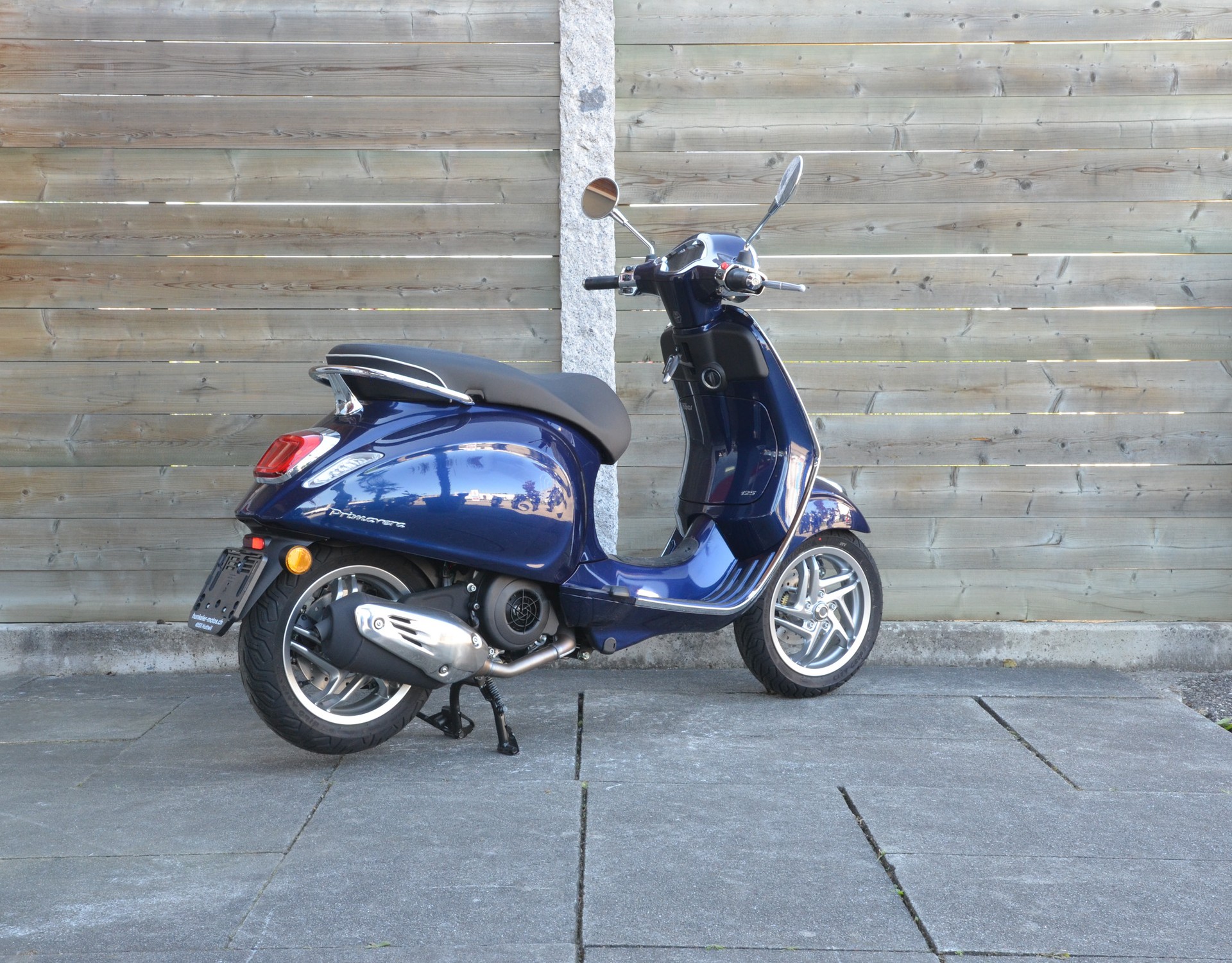 PIAGGIO Vespa 125 Primavera-showroom-element-3