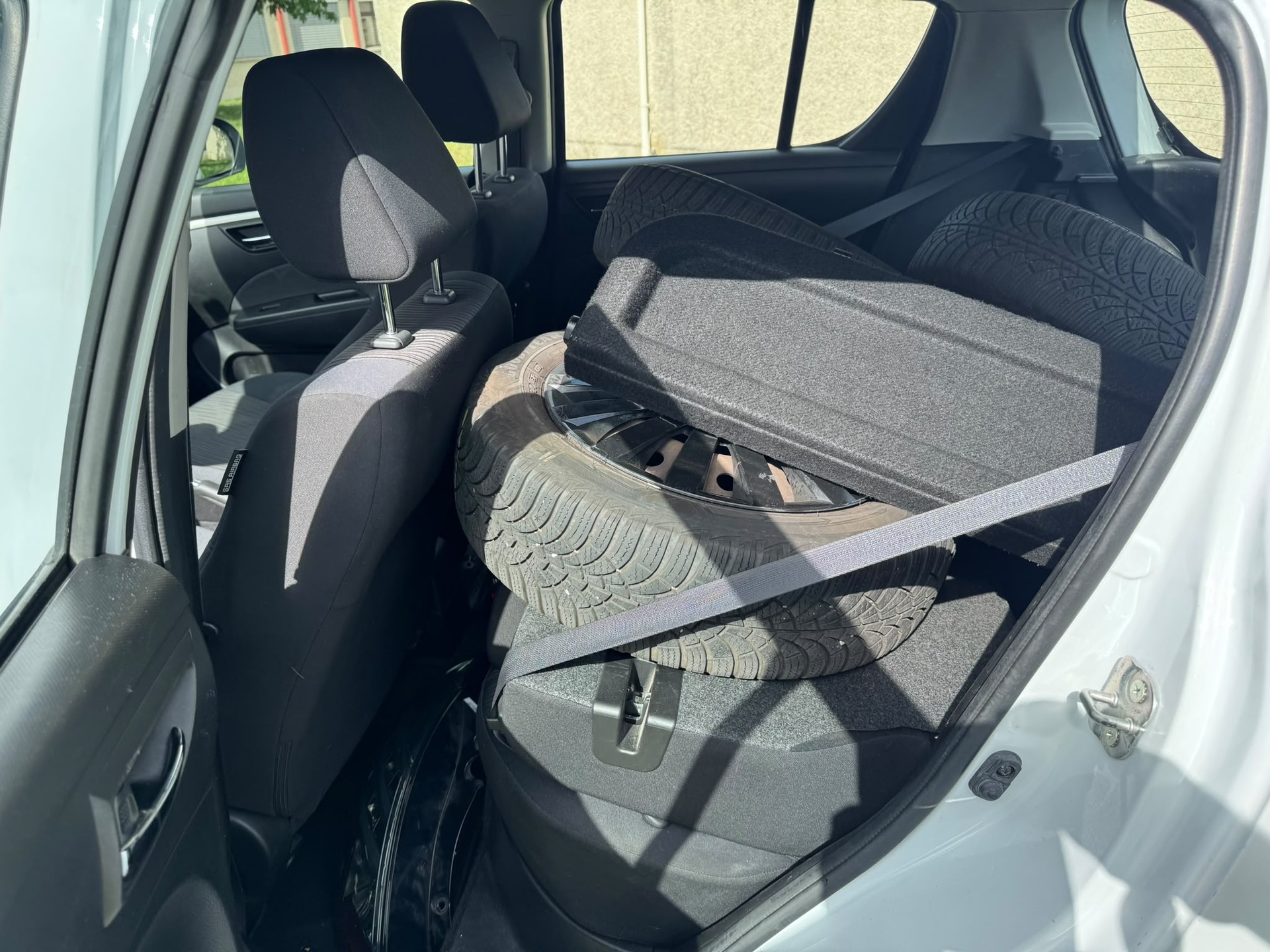 SUZUKI Swift 1.2i 16V GL Top 4x4-image-13