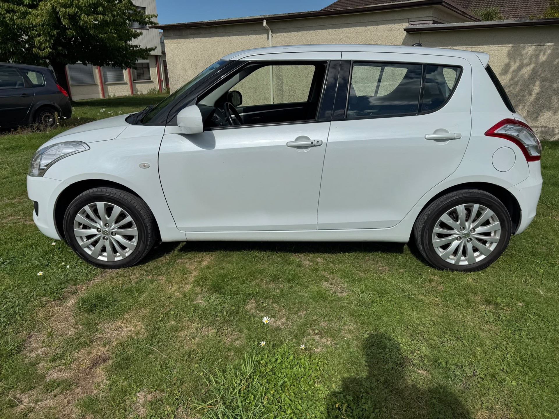 SUZUKI Swift 1.2i 16V GL Top 4x4-image-3