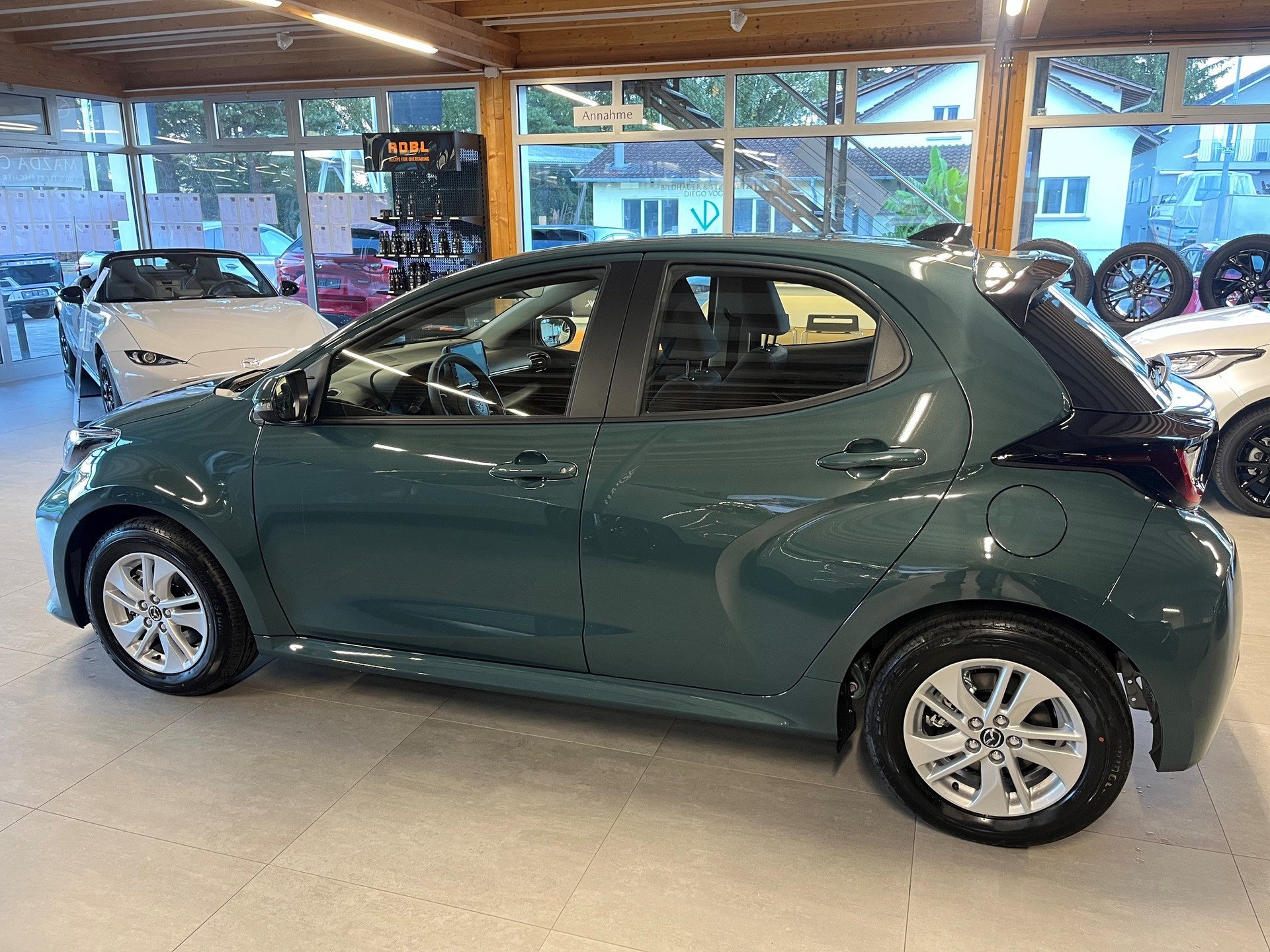 MAZDA 2 Hybrid Prime-line-image-7