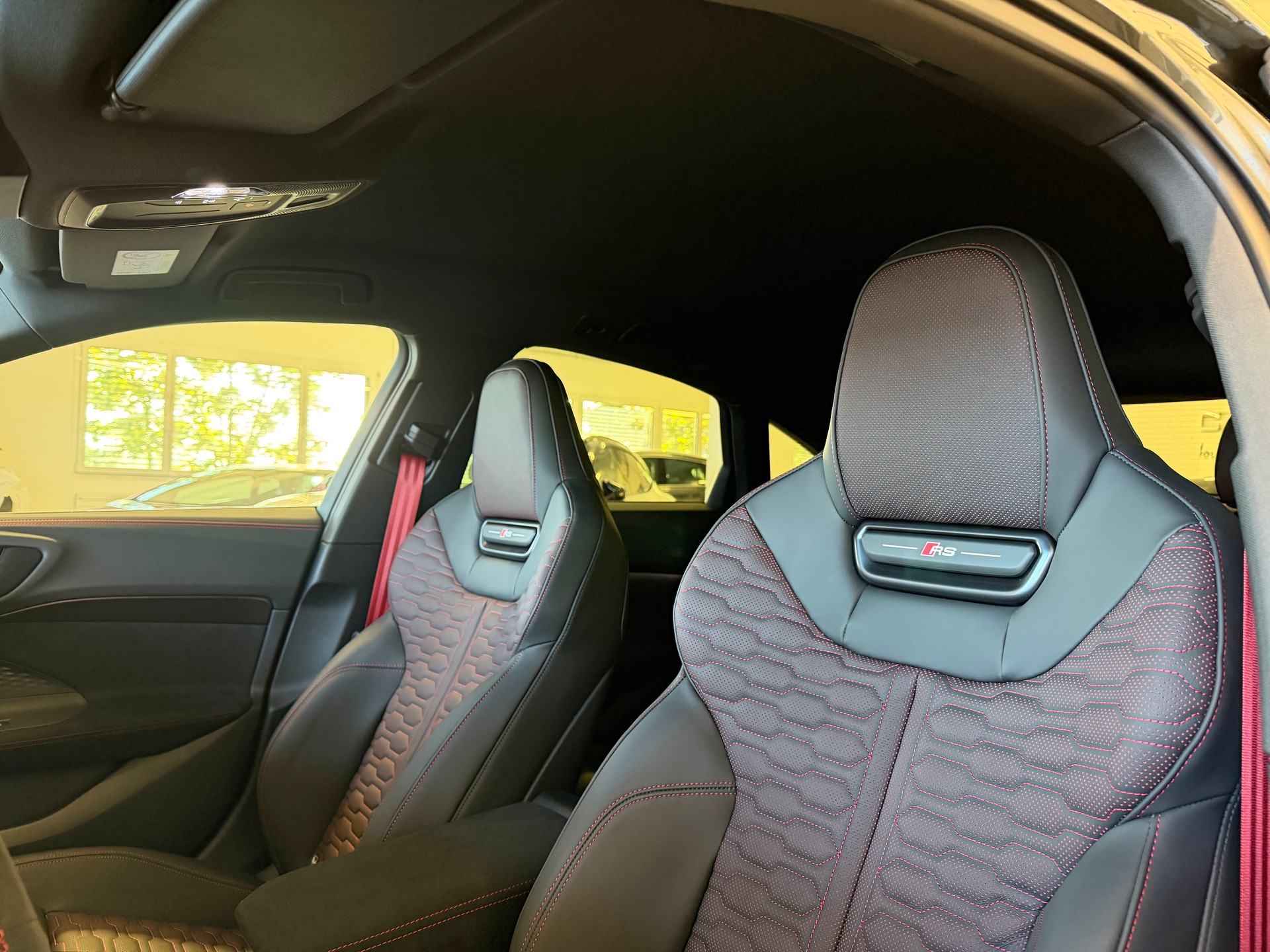 AUDI RS 5 Limousine, CH Typenschein, V-Max Anhebung, Tech pro Paket, Head up Display, OLED-image-13