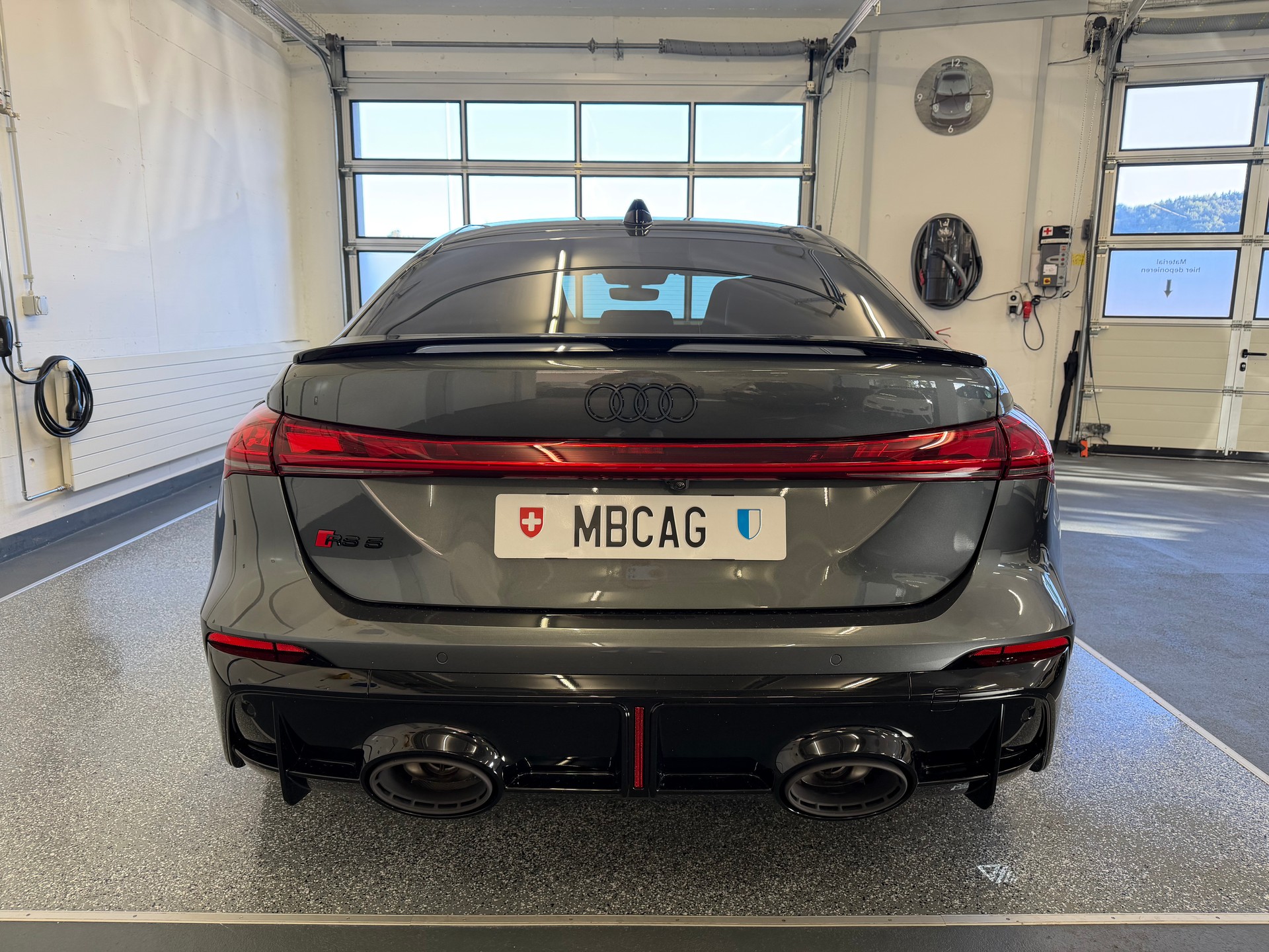 AUDI RS 5 Limousine, CH Typenschein, V-Max Anhebung, Tech pro Paket, Head up Display, OLED-image-6