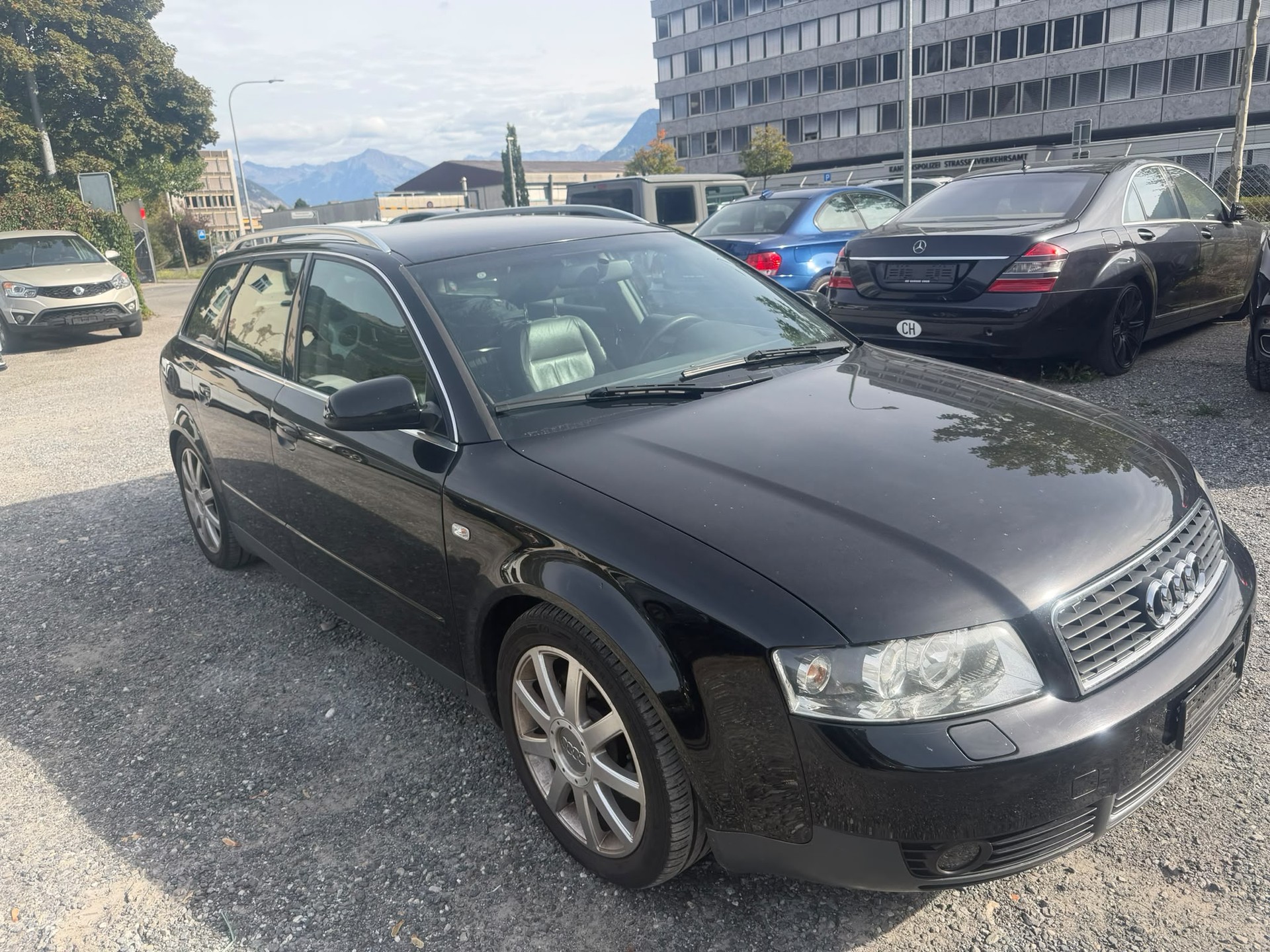 AUDI A4 Avant 1.9 TDI-image-2