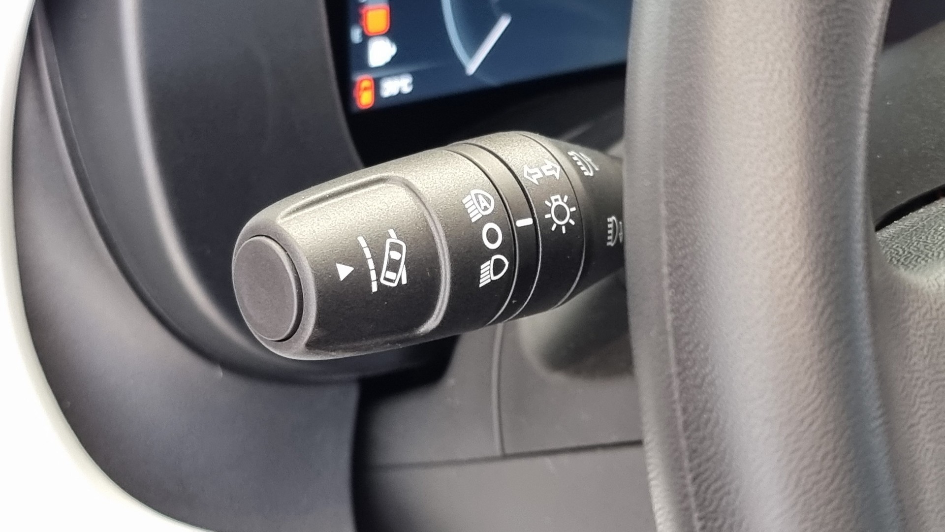 FIAT Panda1.0 Hybrid Cross-image-11