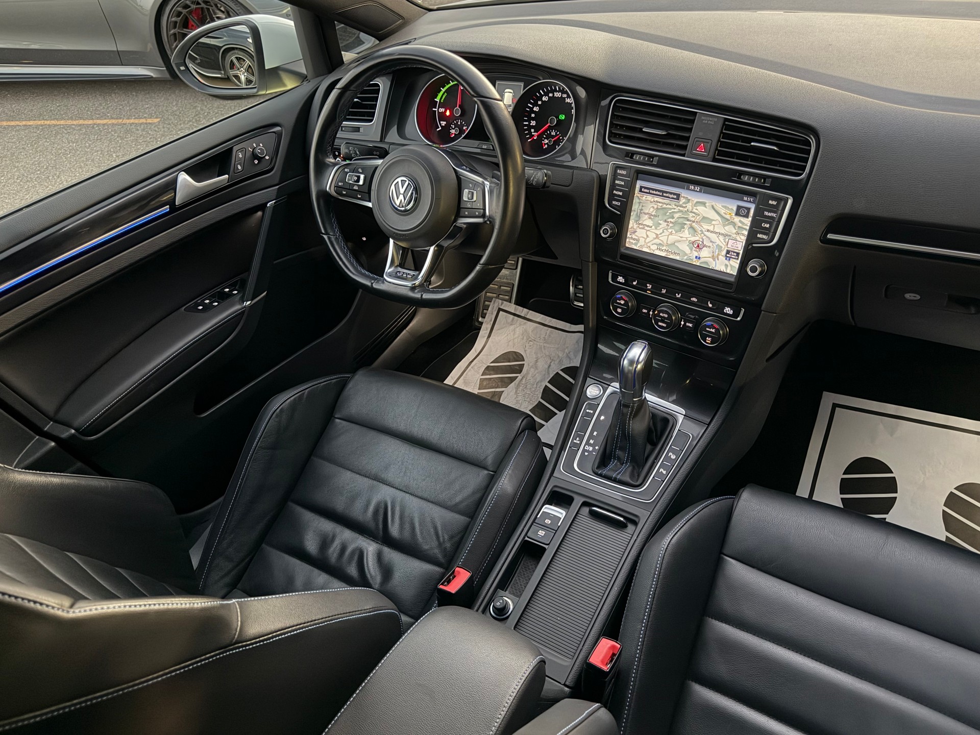 VW Golf 1.4 TSI GTE DSG-image-12
