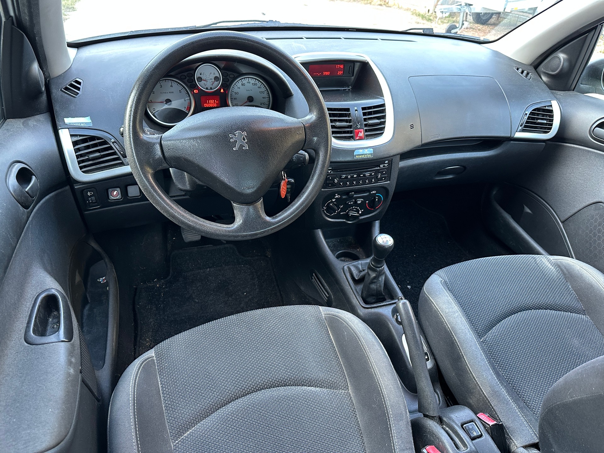 PEUGEOT 206+ 1.4 Trendy-image-6