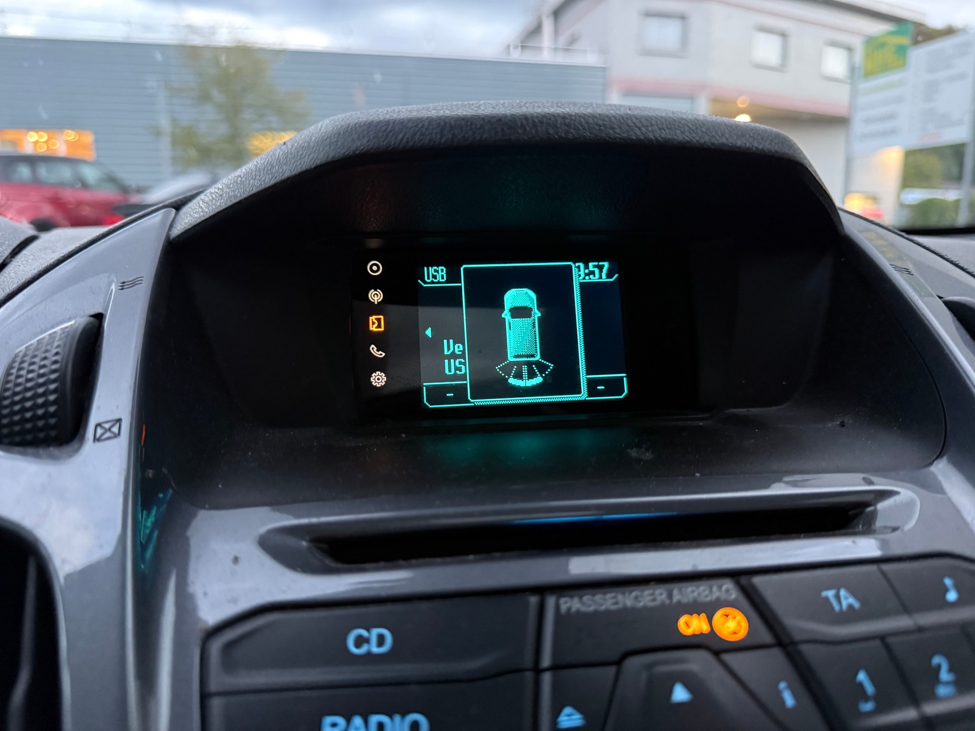 FORD Tourneo Connect 1.5 TDCi Titanium Powershift-image-14