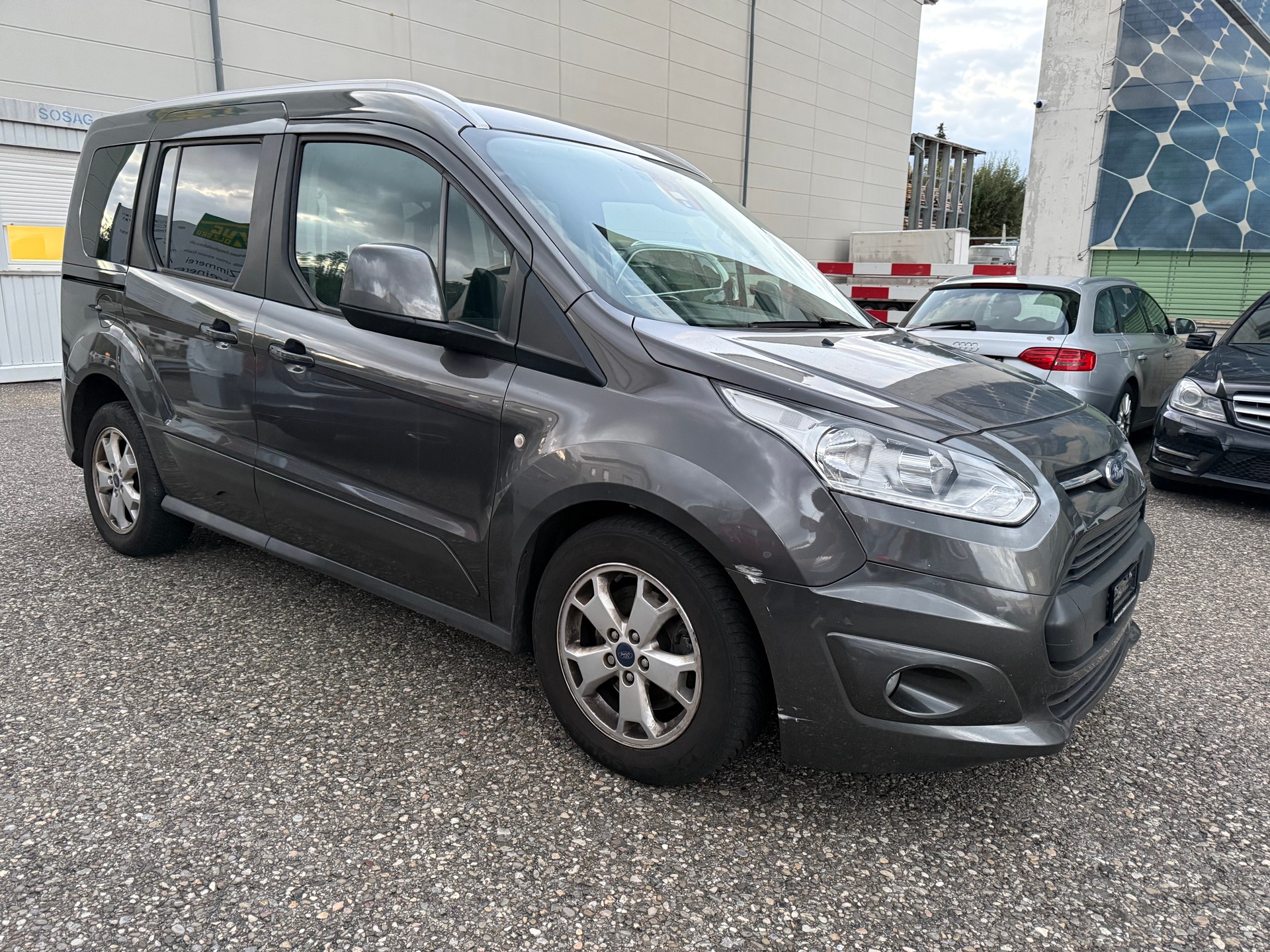 FORD Tourneo Connect 1.5 TDCi Titanium Powershift-image-4