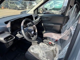 FORD Transit Courier Van 1.0 EcoBoost Trend Automat-image-6