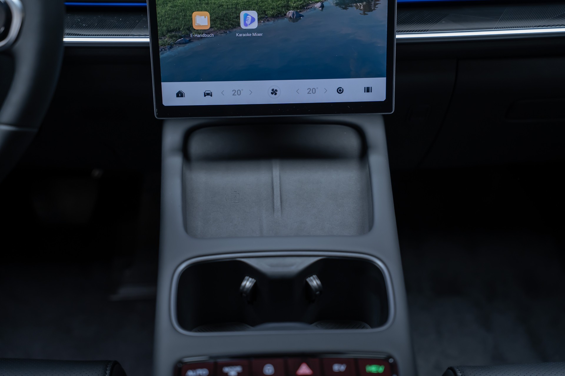 JAECOO 7 1.5TGDI HEV Exclusive DCT / Panorama-Schiebedach / Head-Up Display / 360° Kamera-image-23