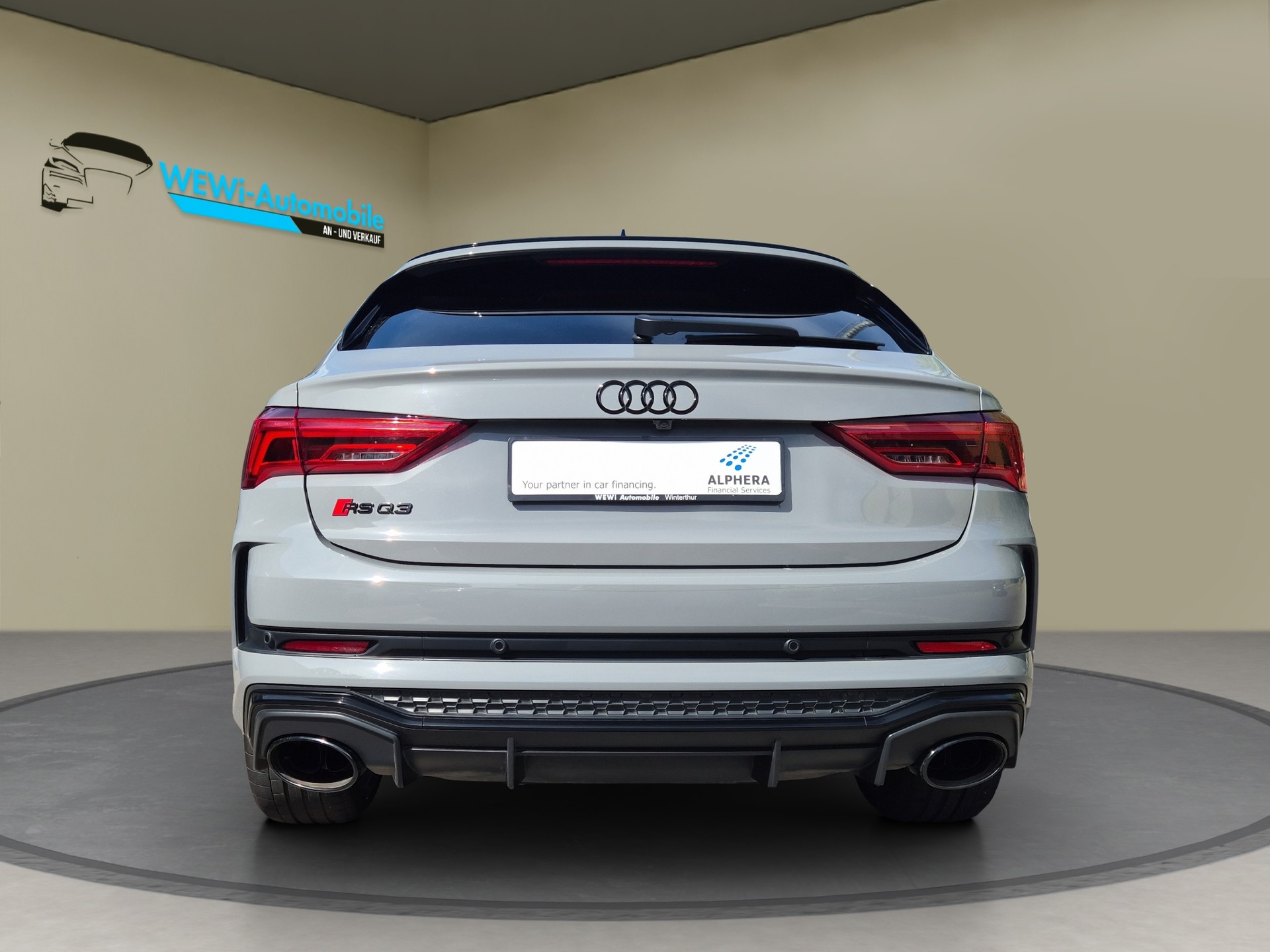 AUDI RS Q3 Sportback quattro S tronic-showroom-element-3